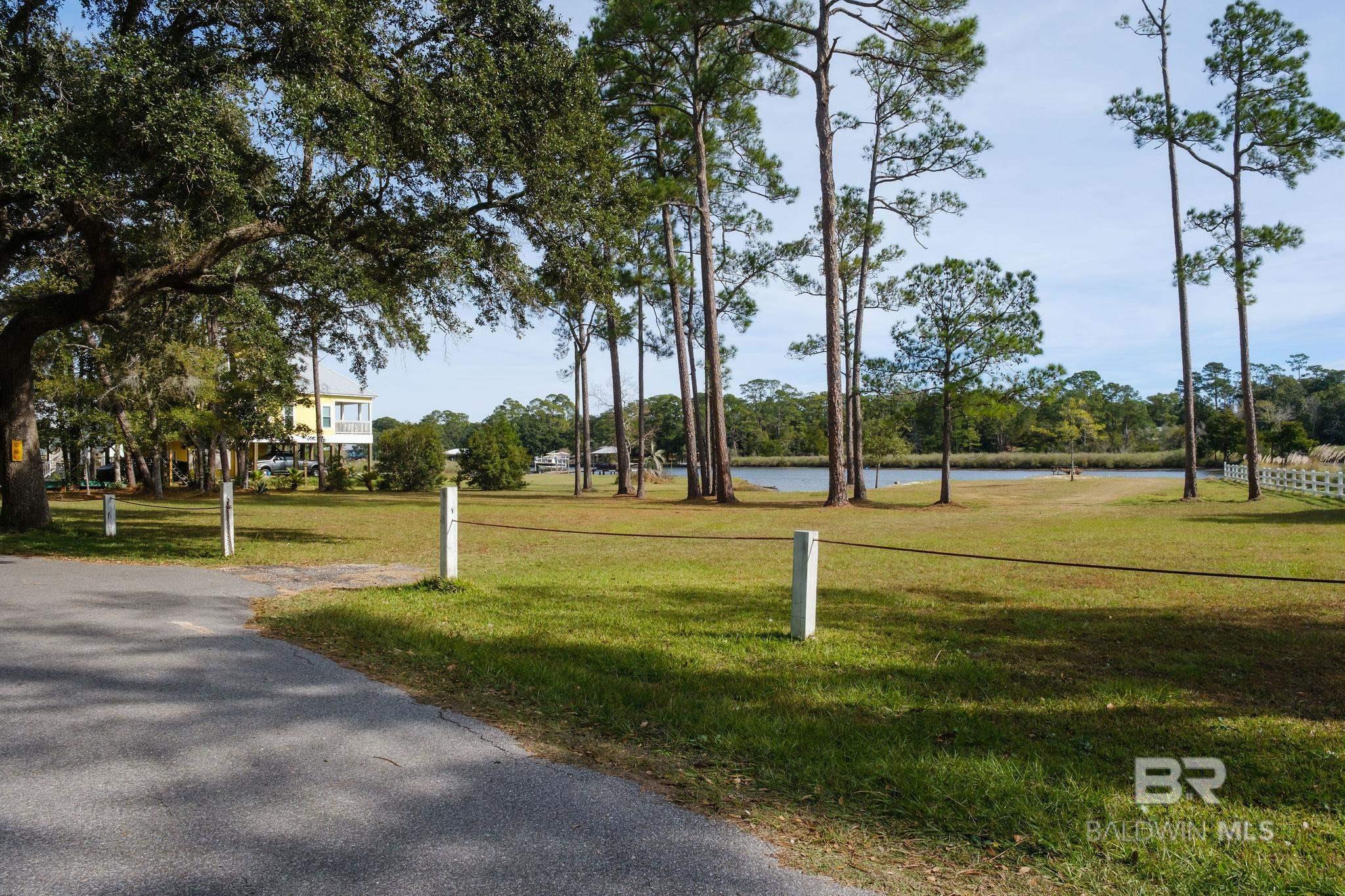 6895 Piney Woods Road