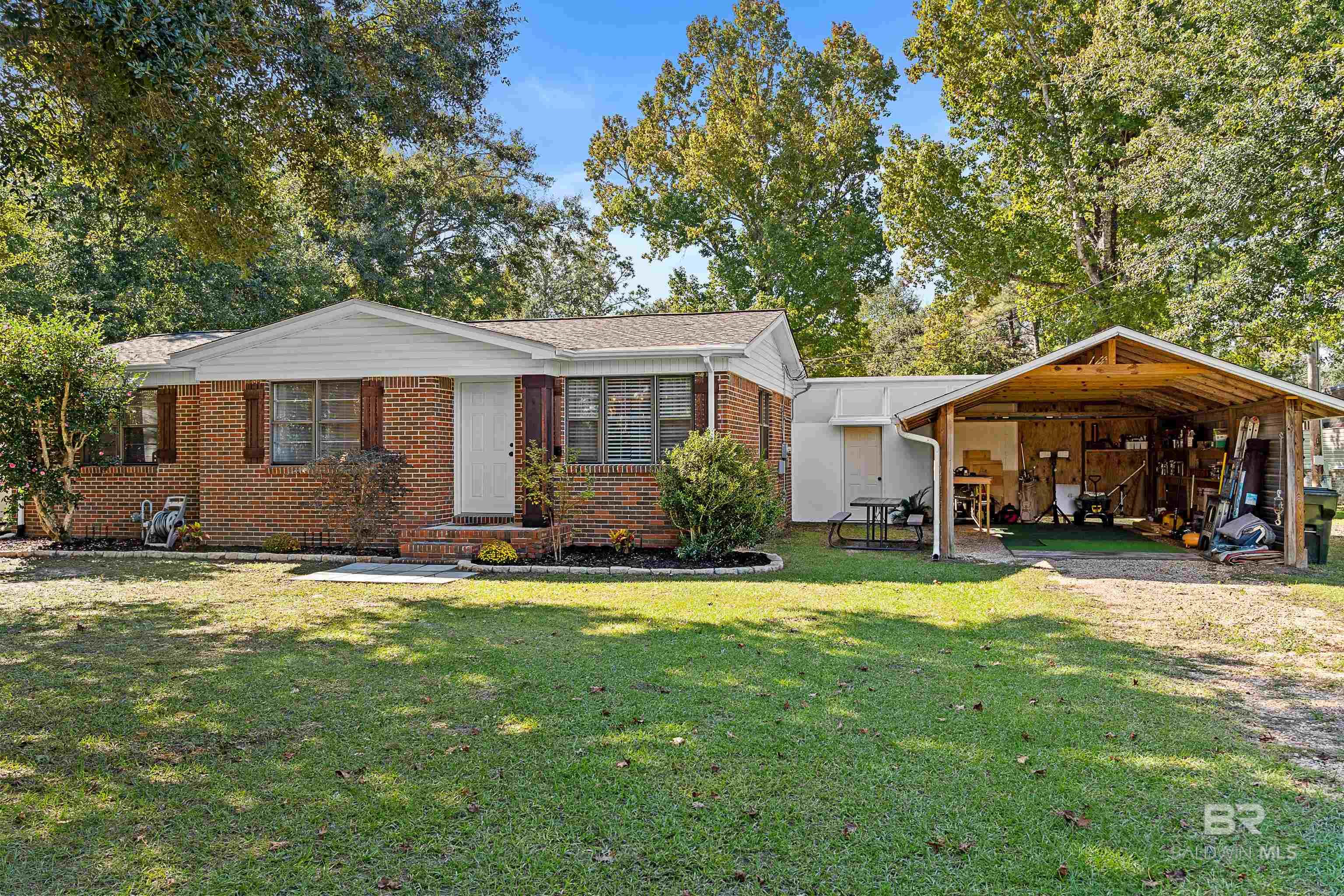 6895 Piney Woods Road