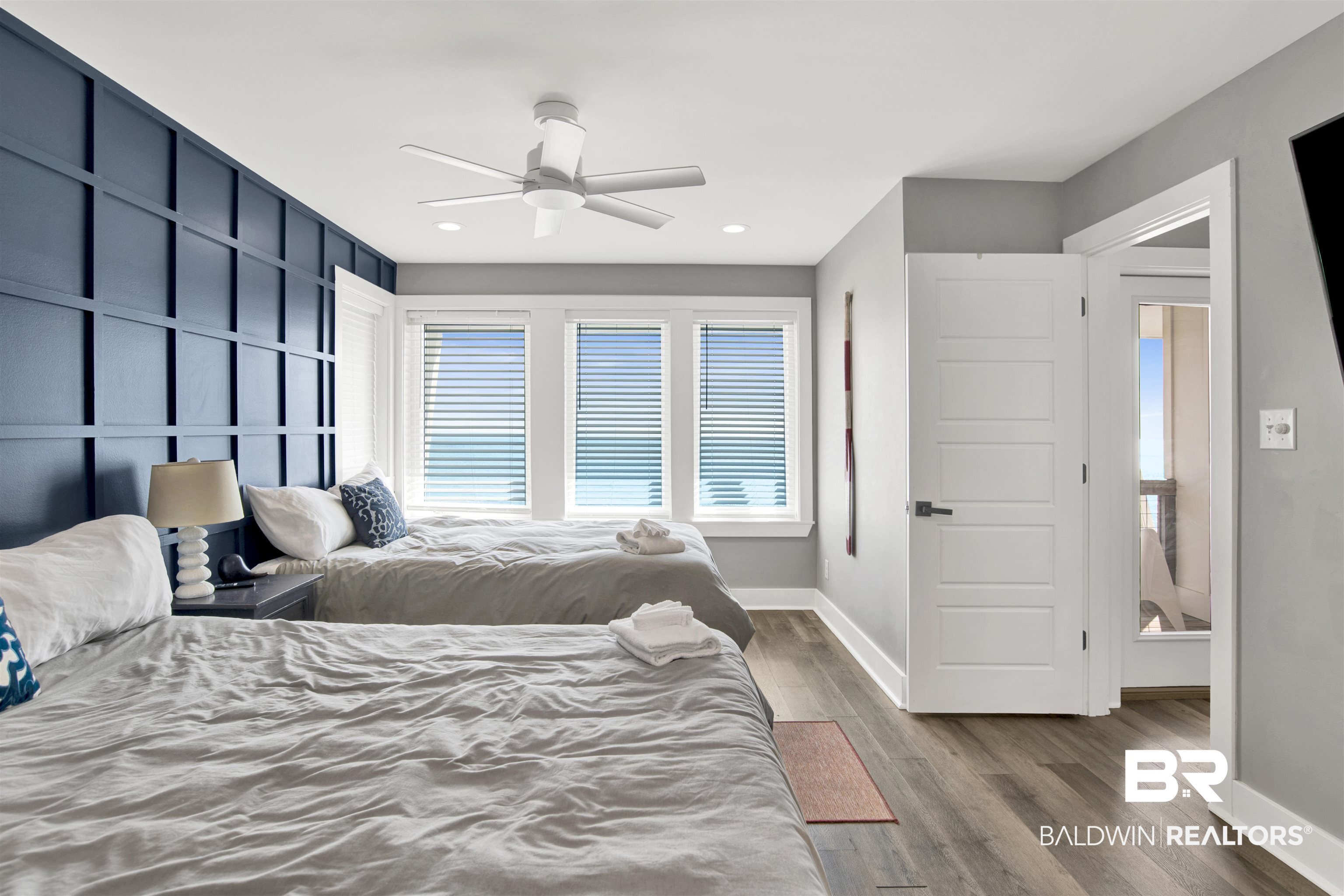 6894 Beach Shore Drive