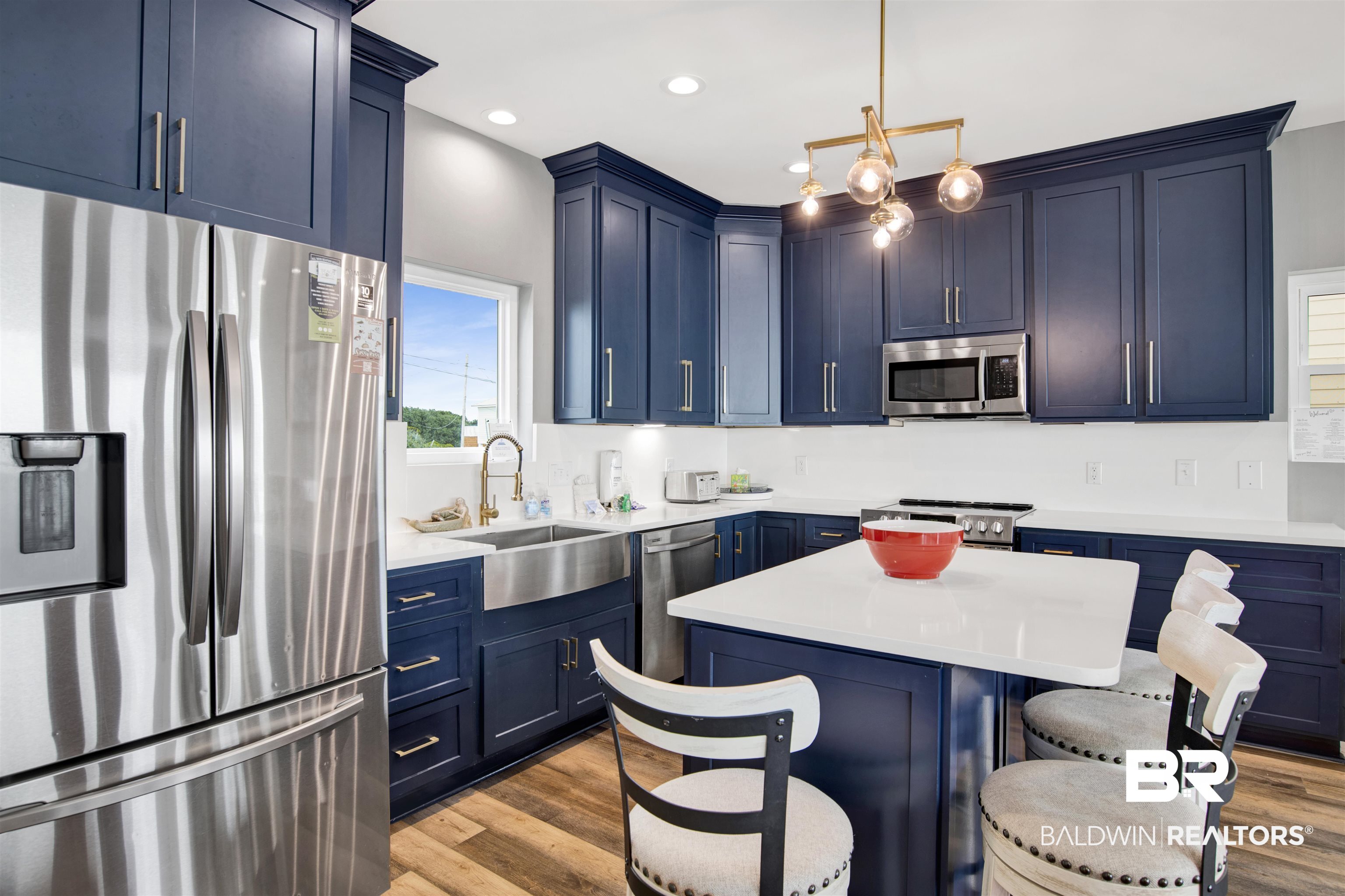 6894 Beach Shore Drive
