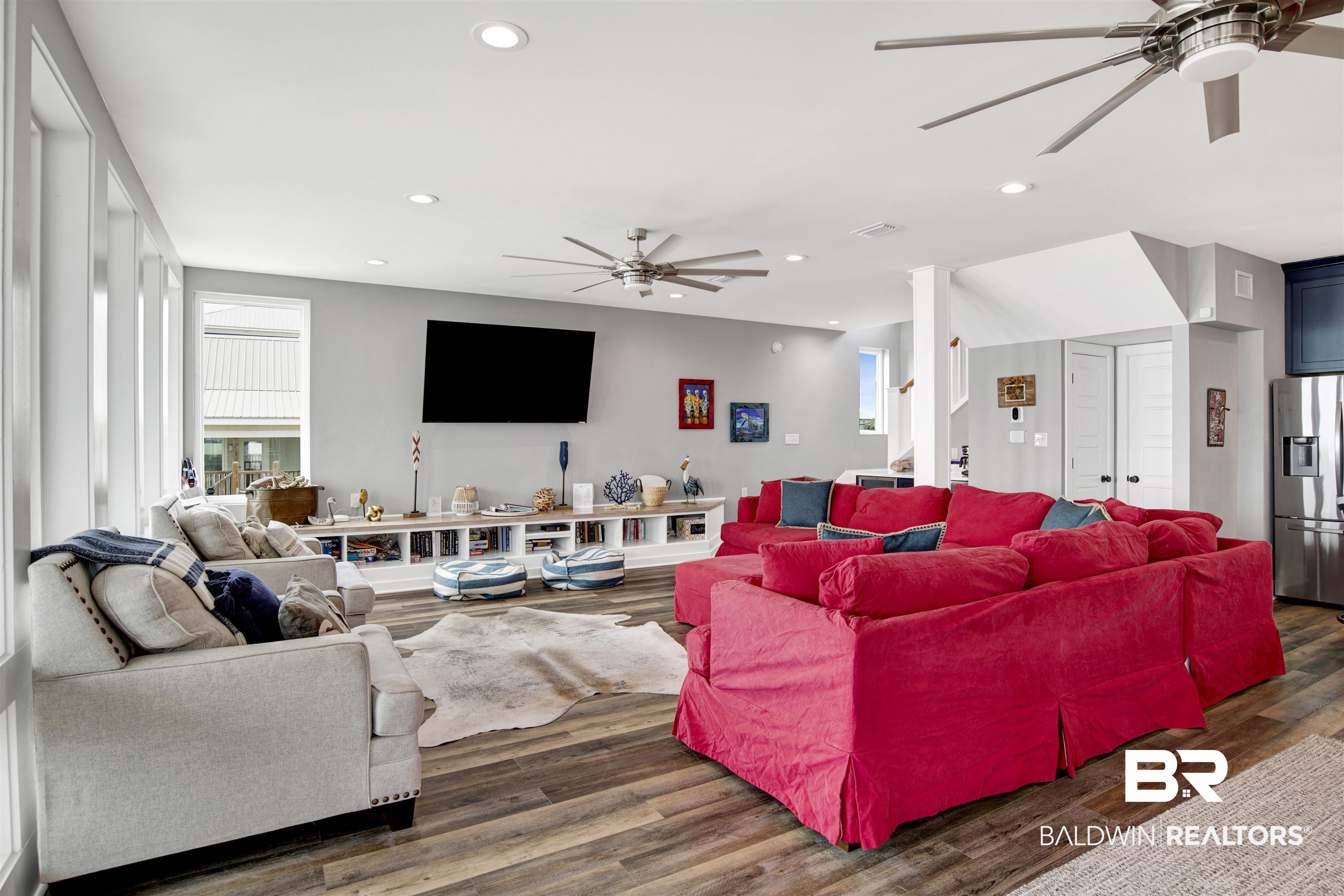 6894 Beach Shore Drive