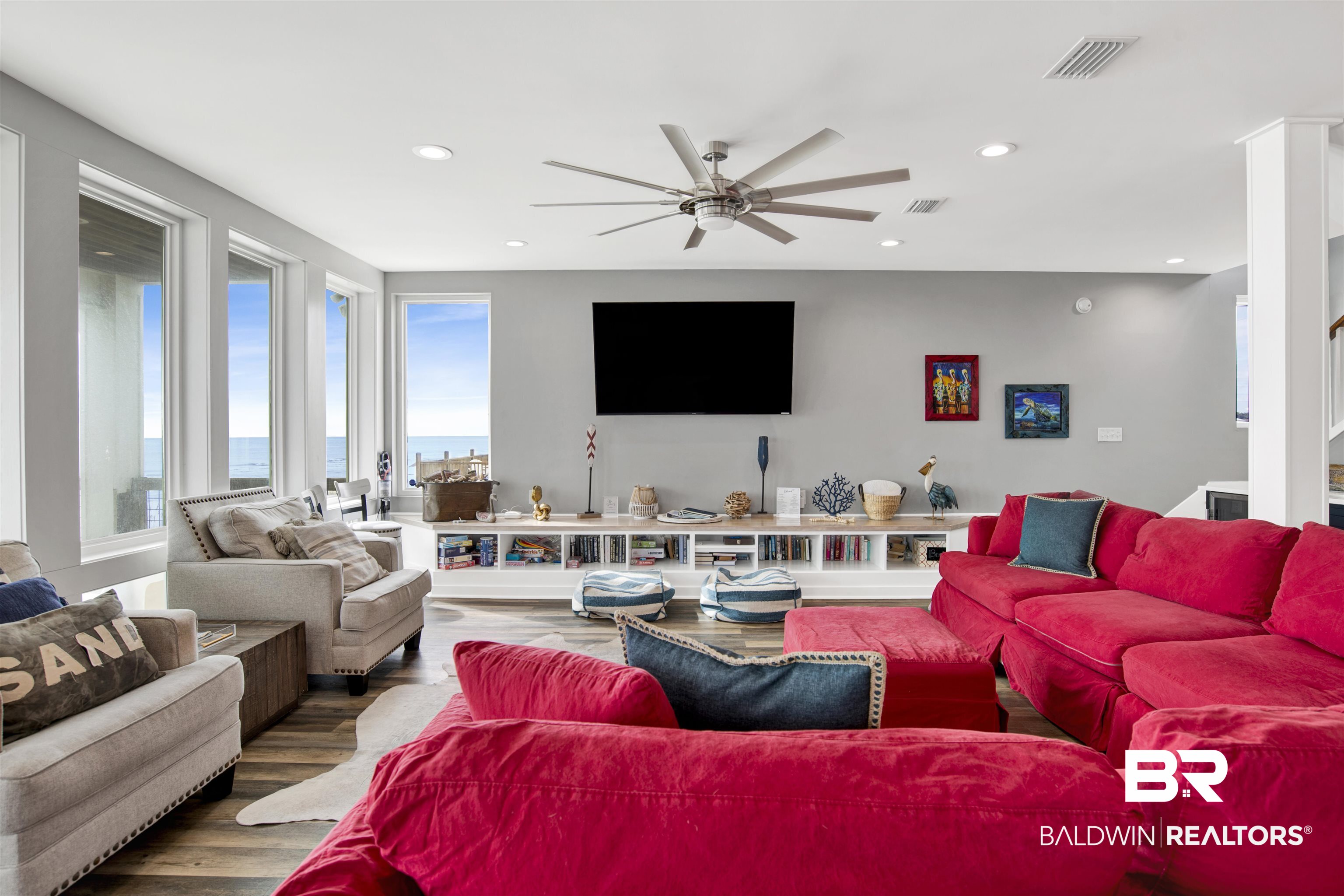 6894 Beach Shore Drive