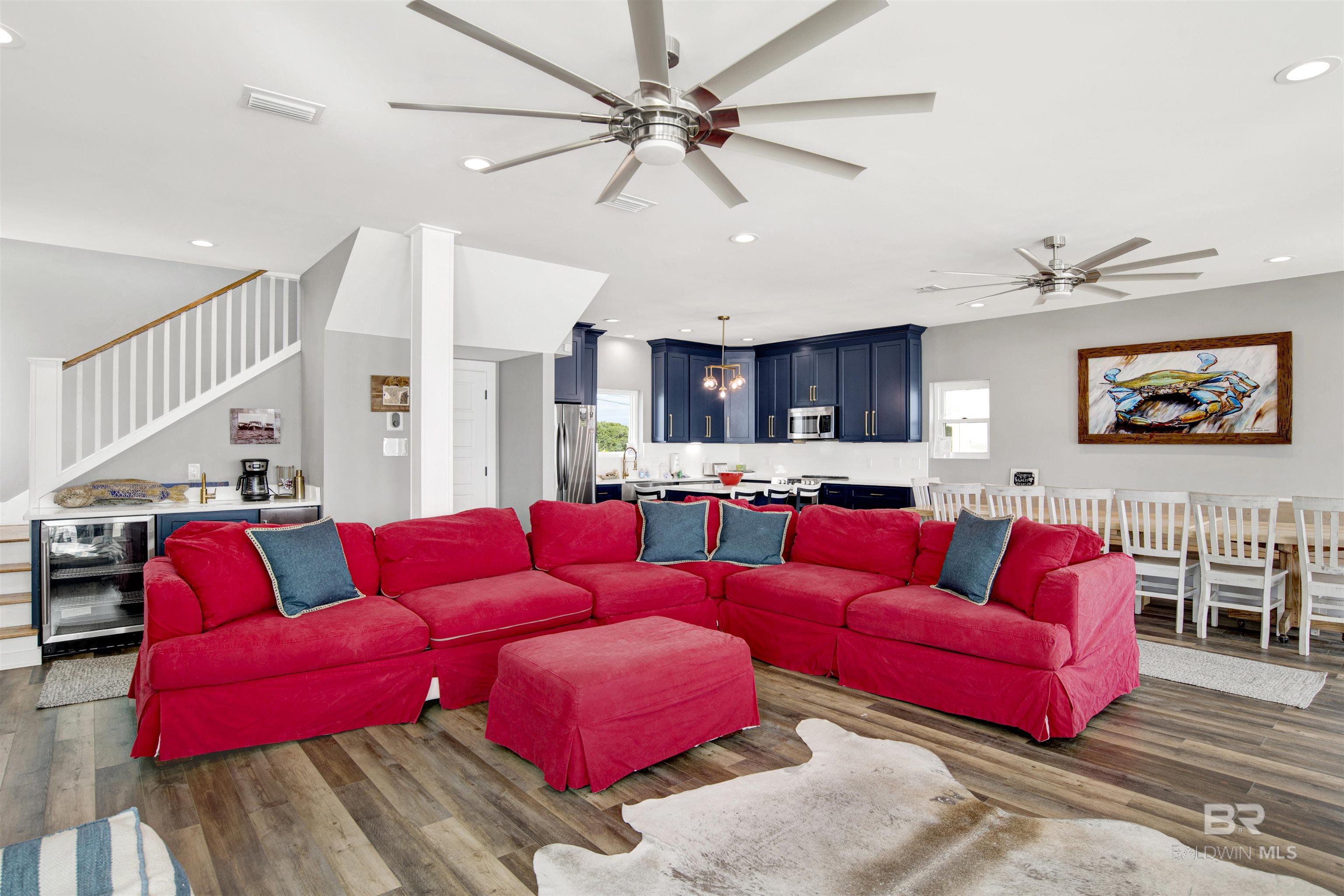 6894 Beach Shore Drive