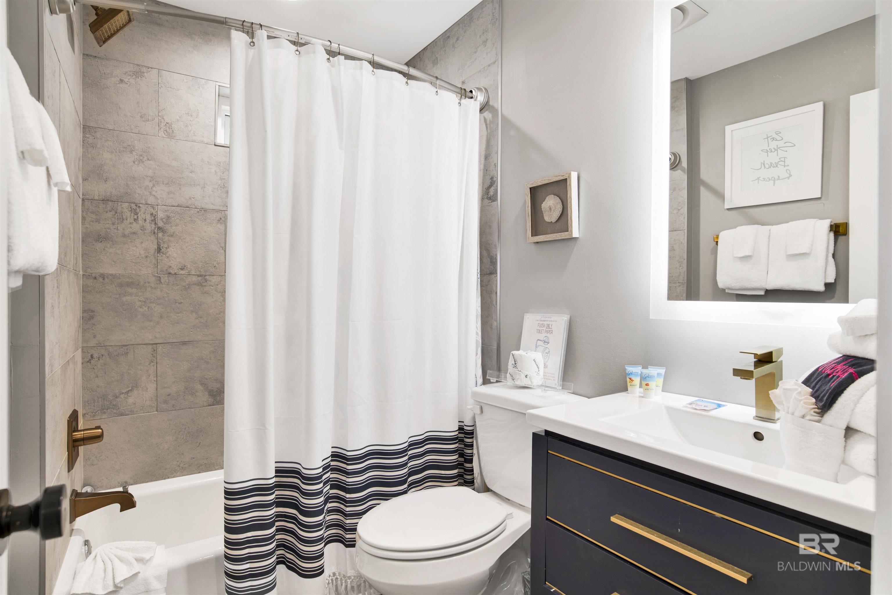 6894 Beach Shore Drive