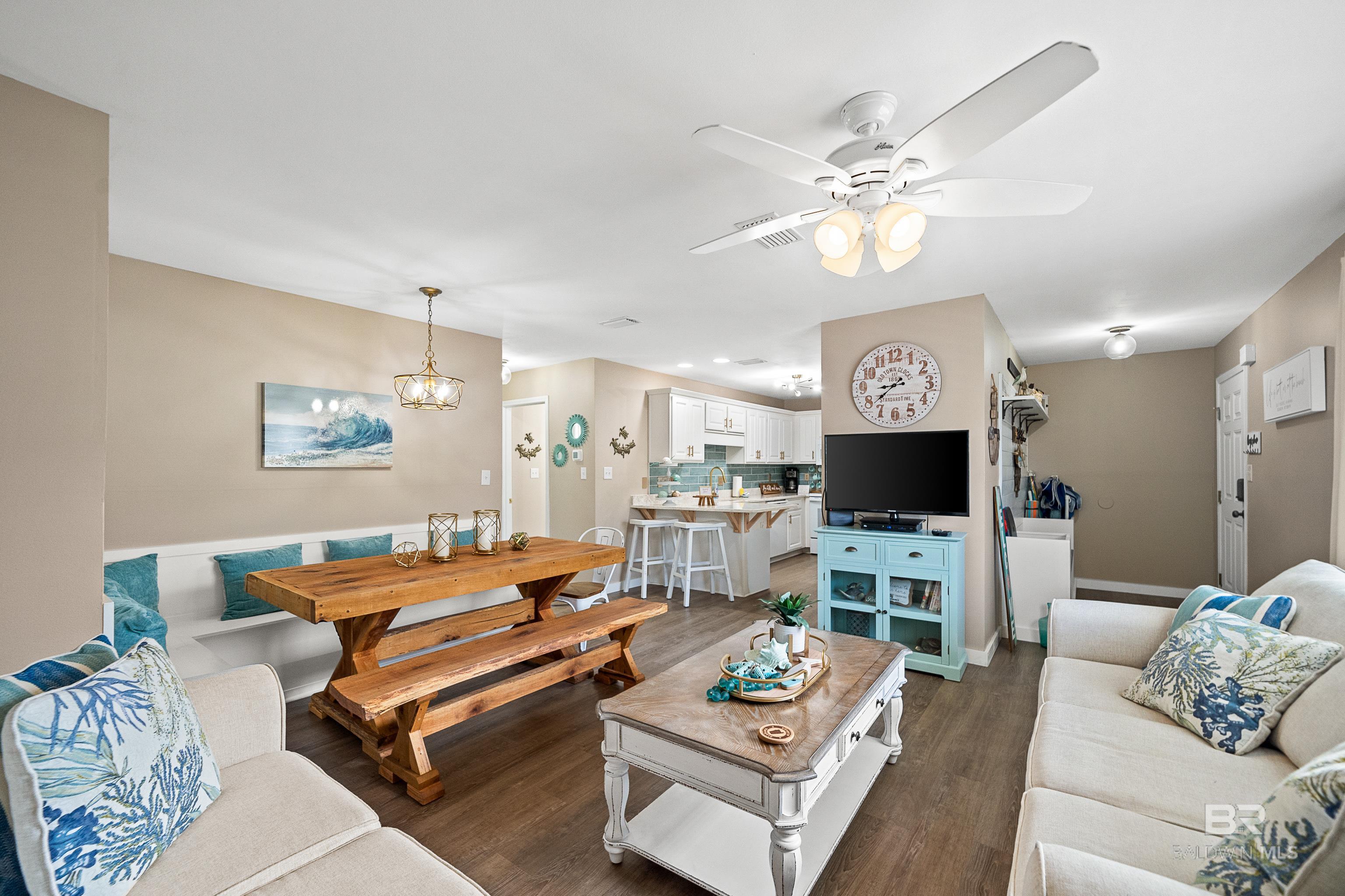 1477 W Lagoon Avenue 103