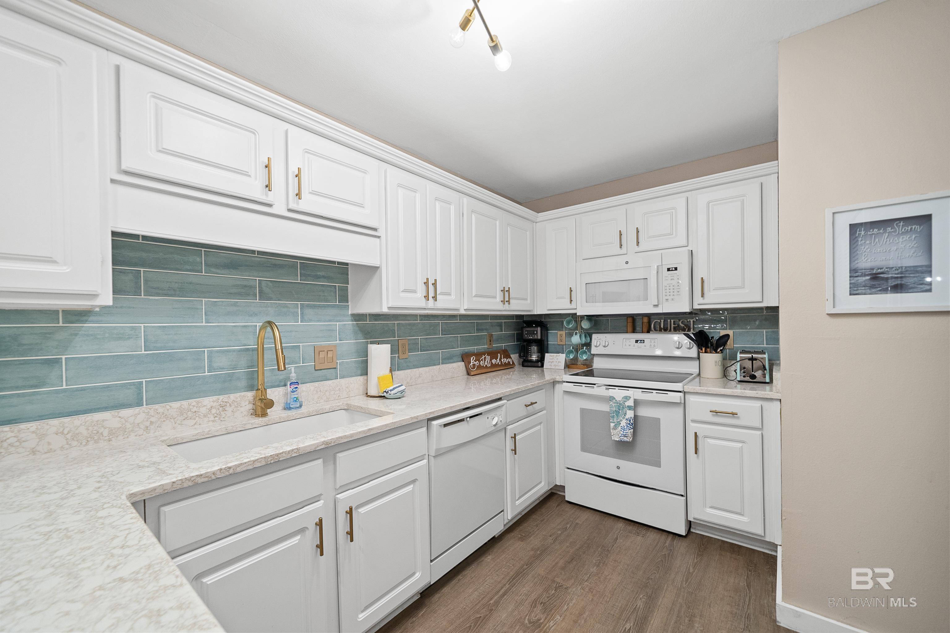 1477 W Lagoon Avenue 103