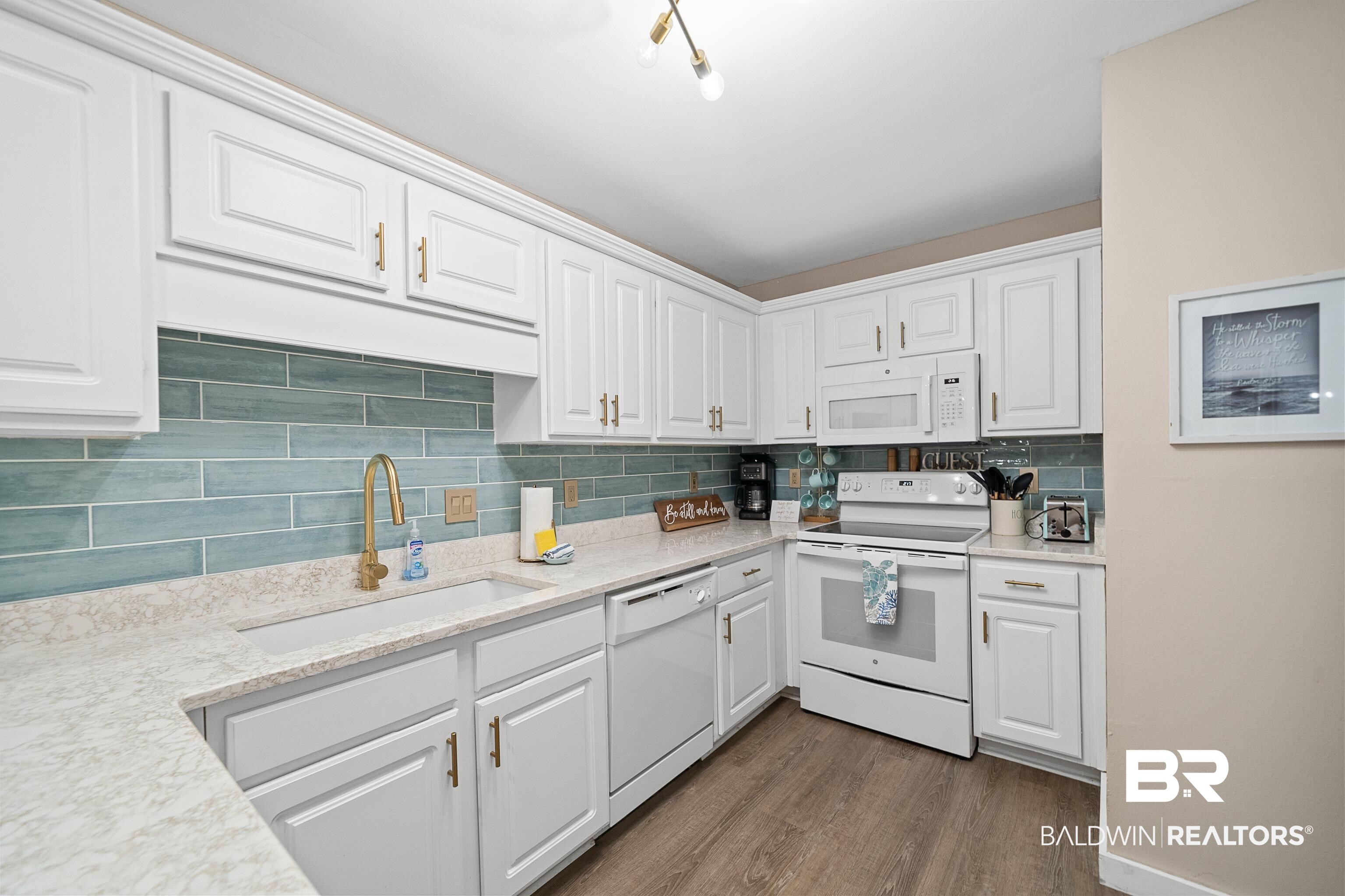 1477 W Lagoon Avenue 103
