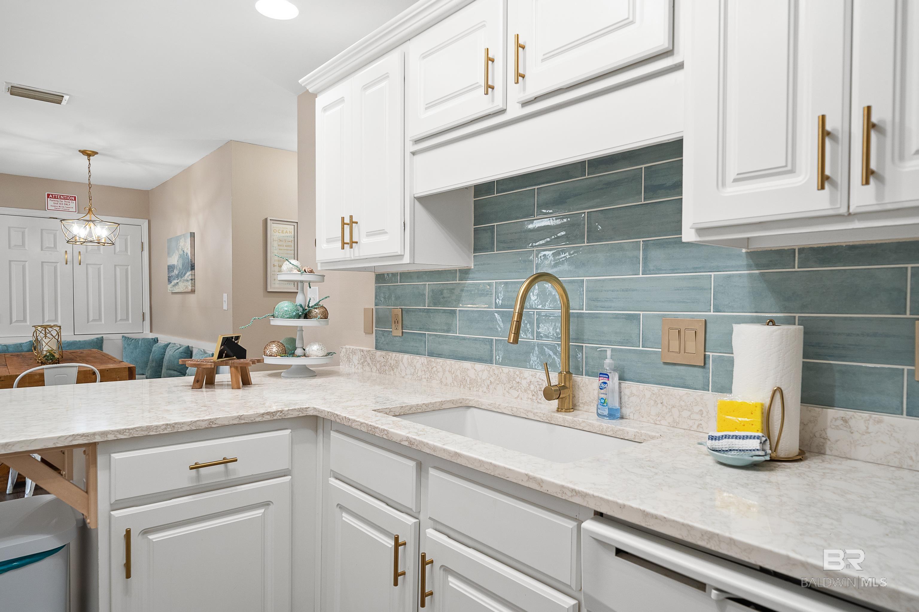 1477 W Lagoon Avenue 103