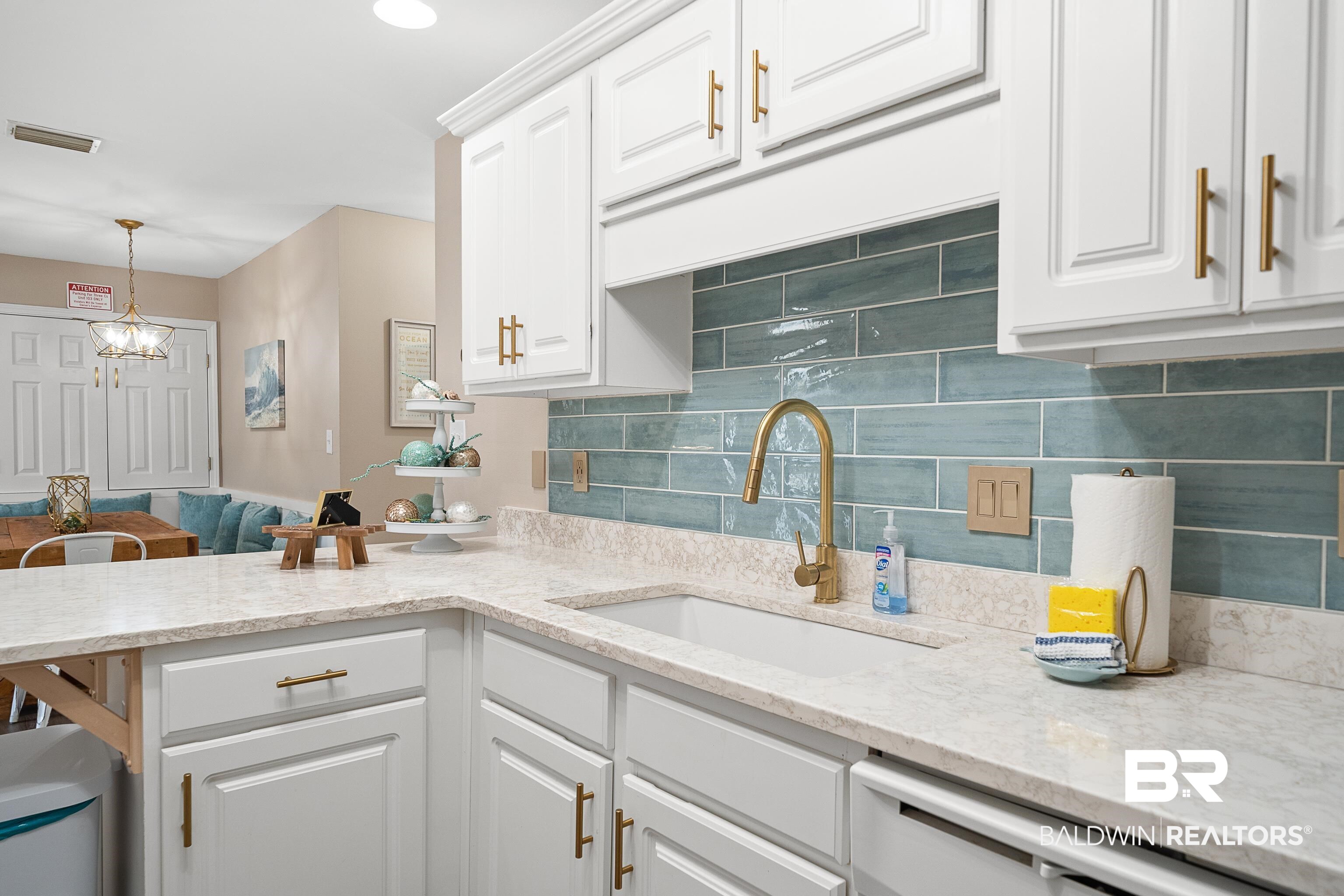1477 W Lagoon Avenue 103