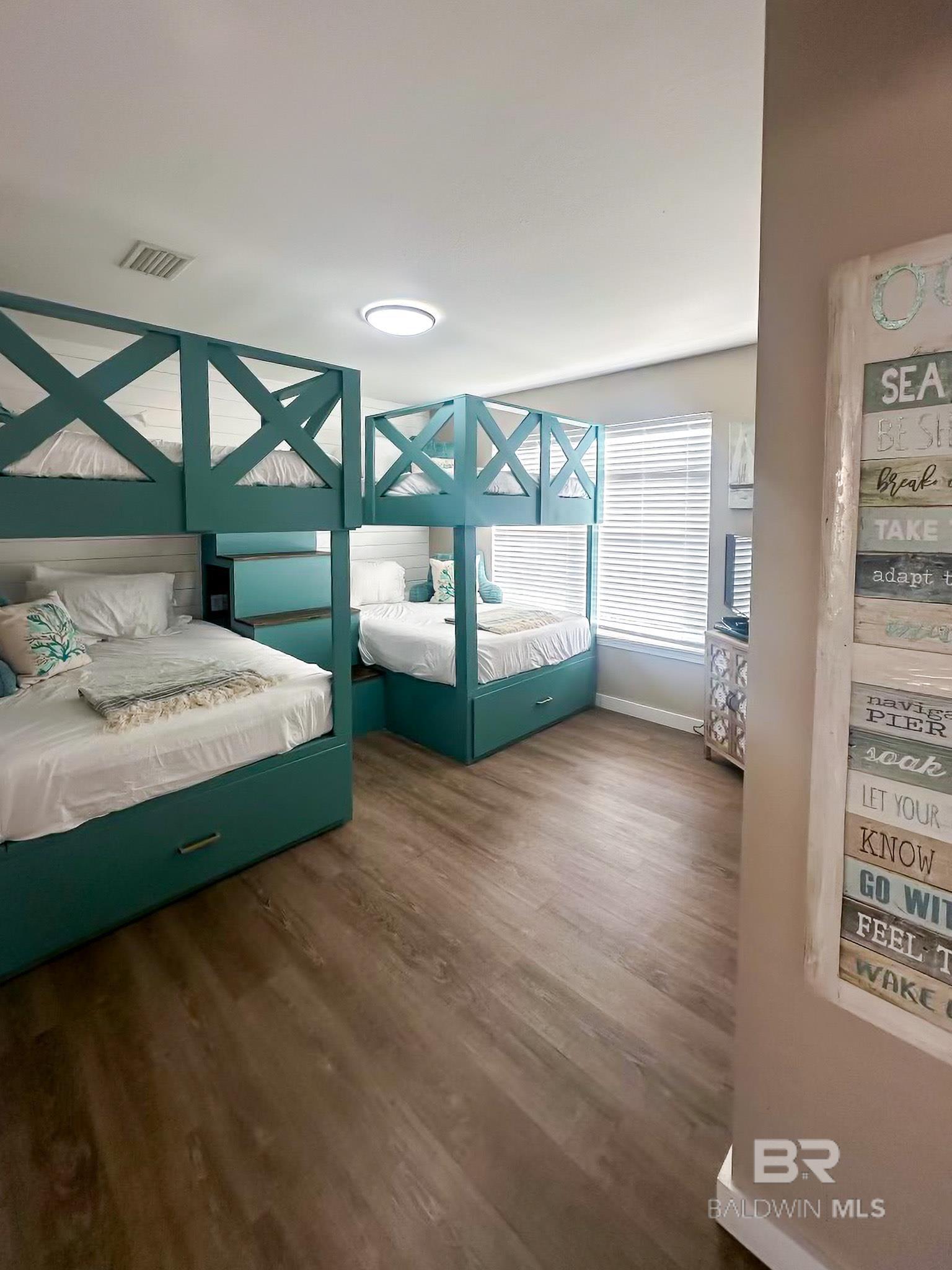 1477 W Lagoon Avenue 103