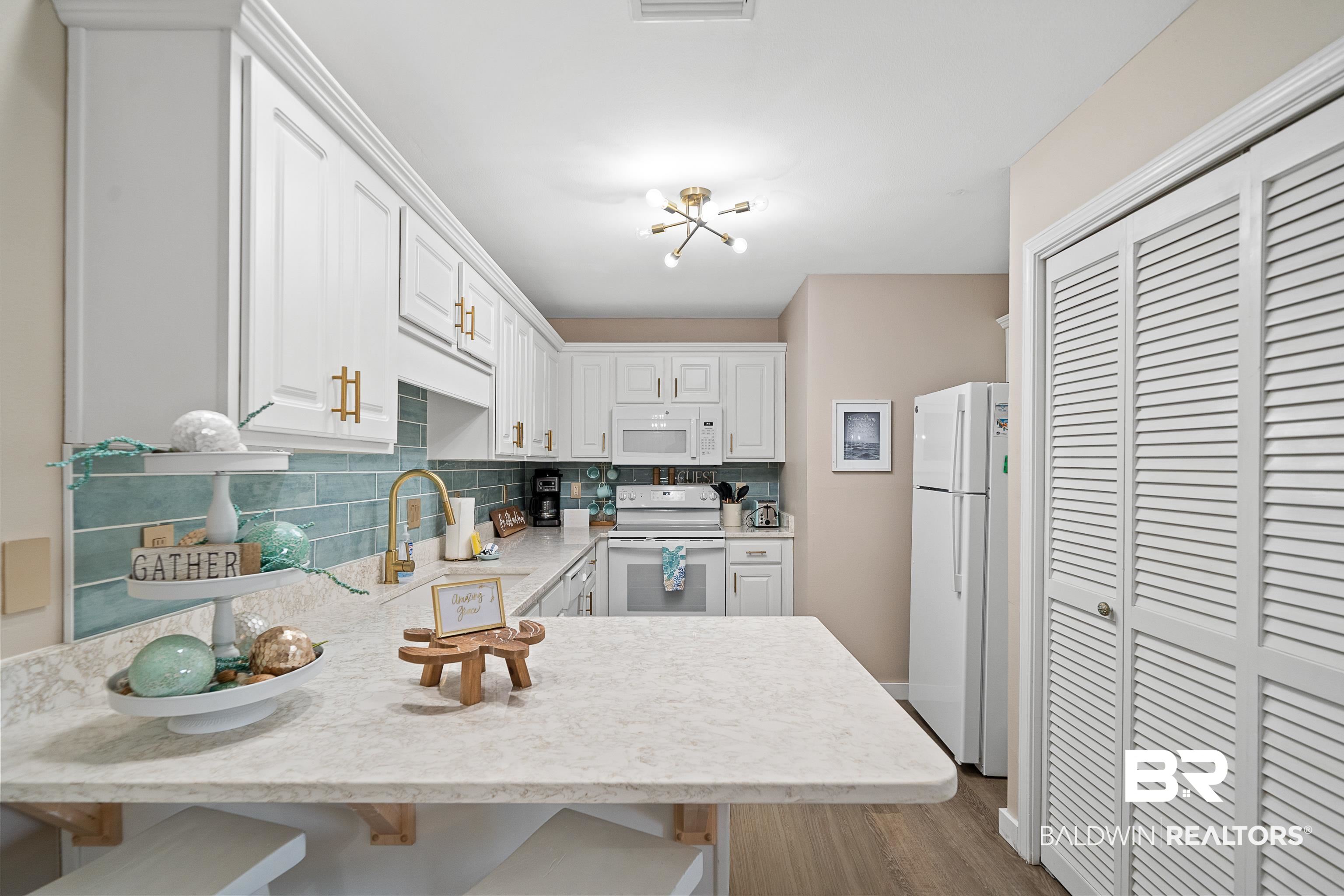 1477 W Lagoon Avenue 103
