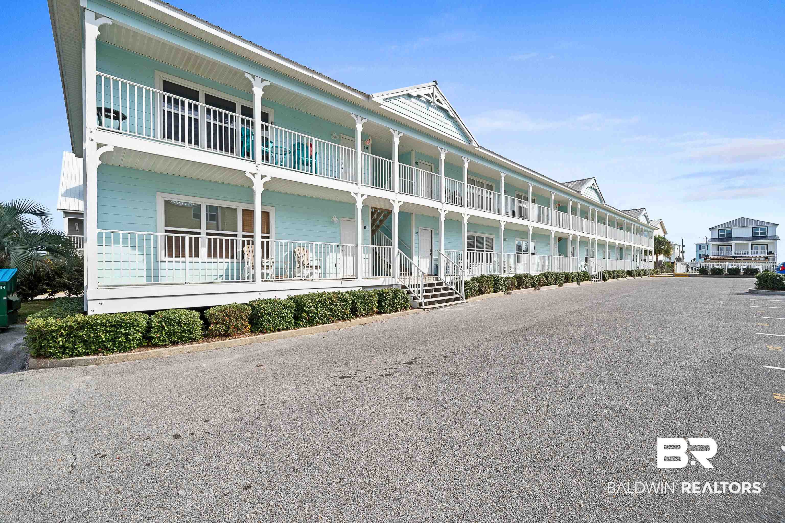 1477 W Lagoon Avenue 103