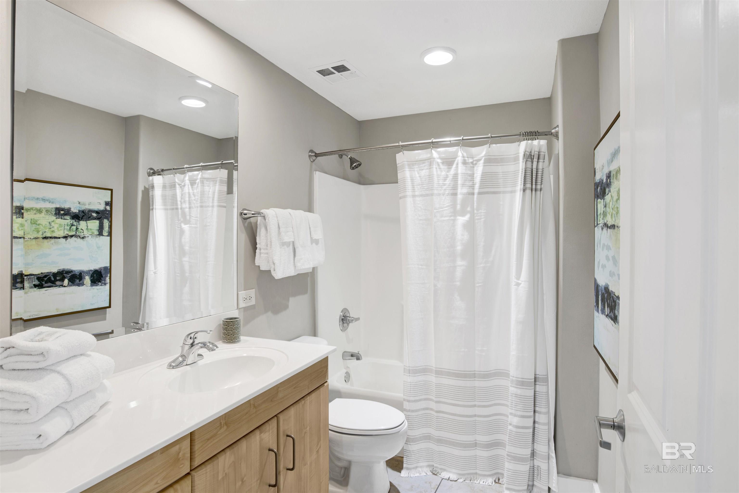 521 W Beach Boulevard 1703