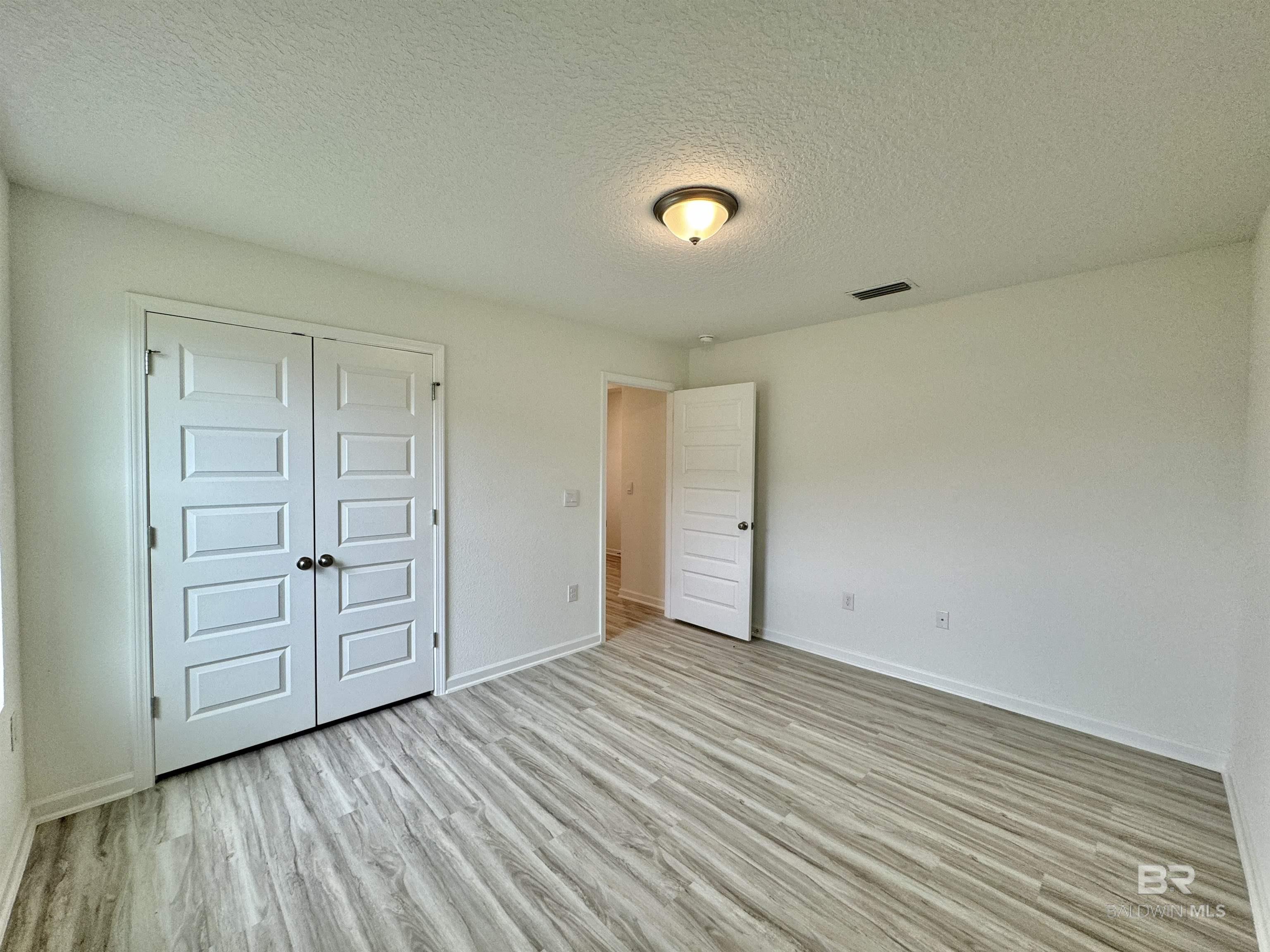 1089 Hayward Loop
