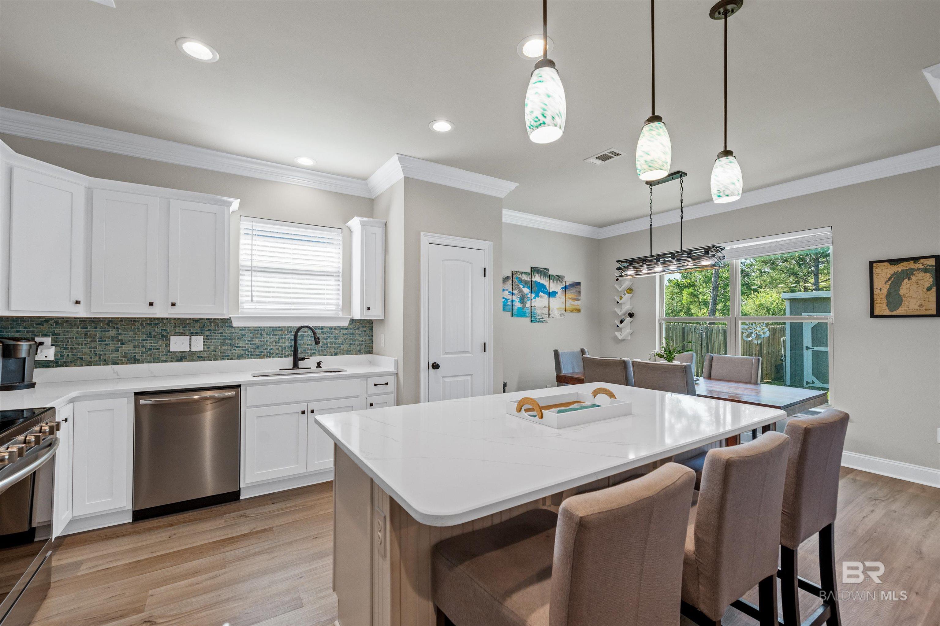 1013 Ruisseau Drive