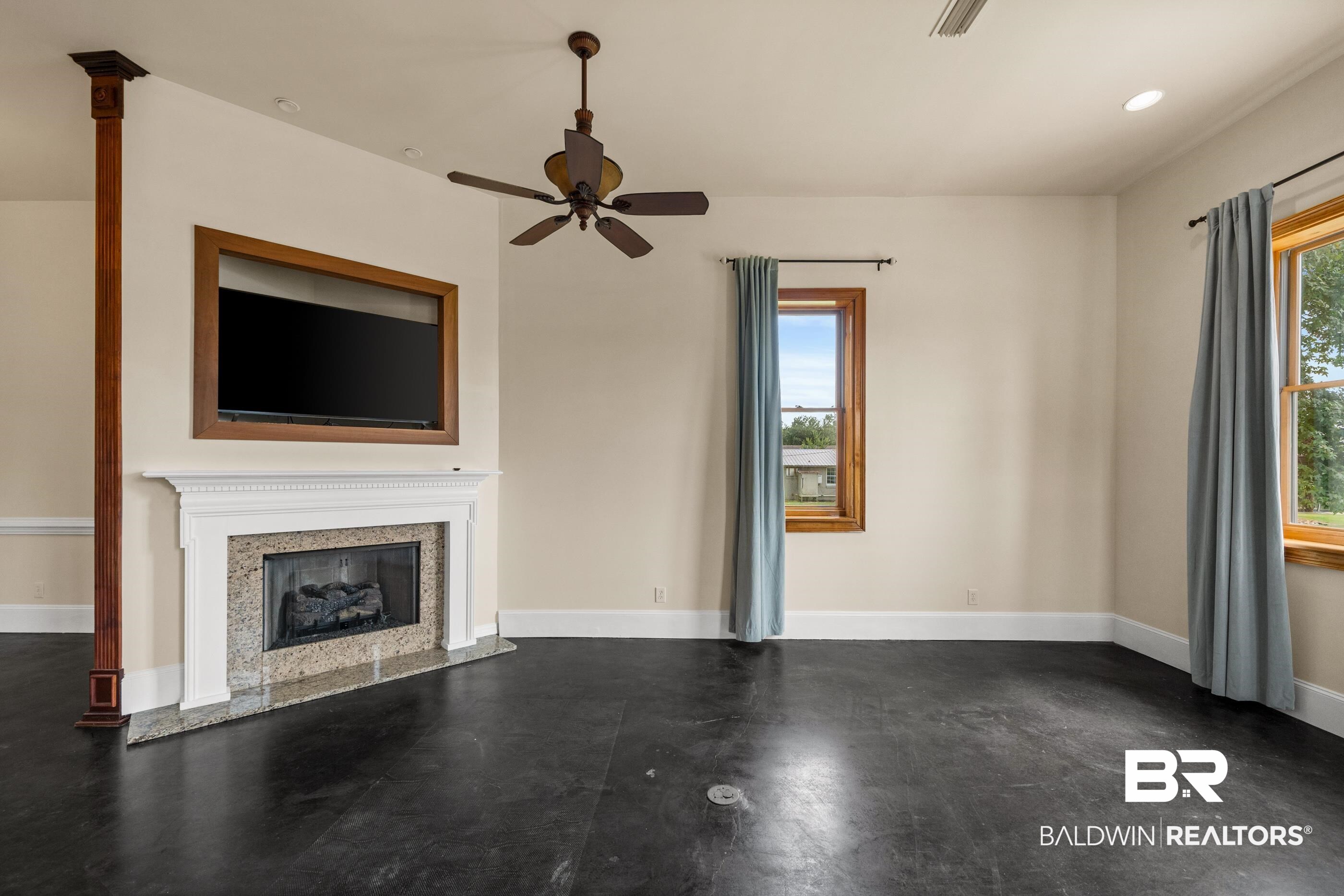 13897 Fish River Acres Circle