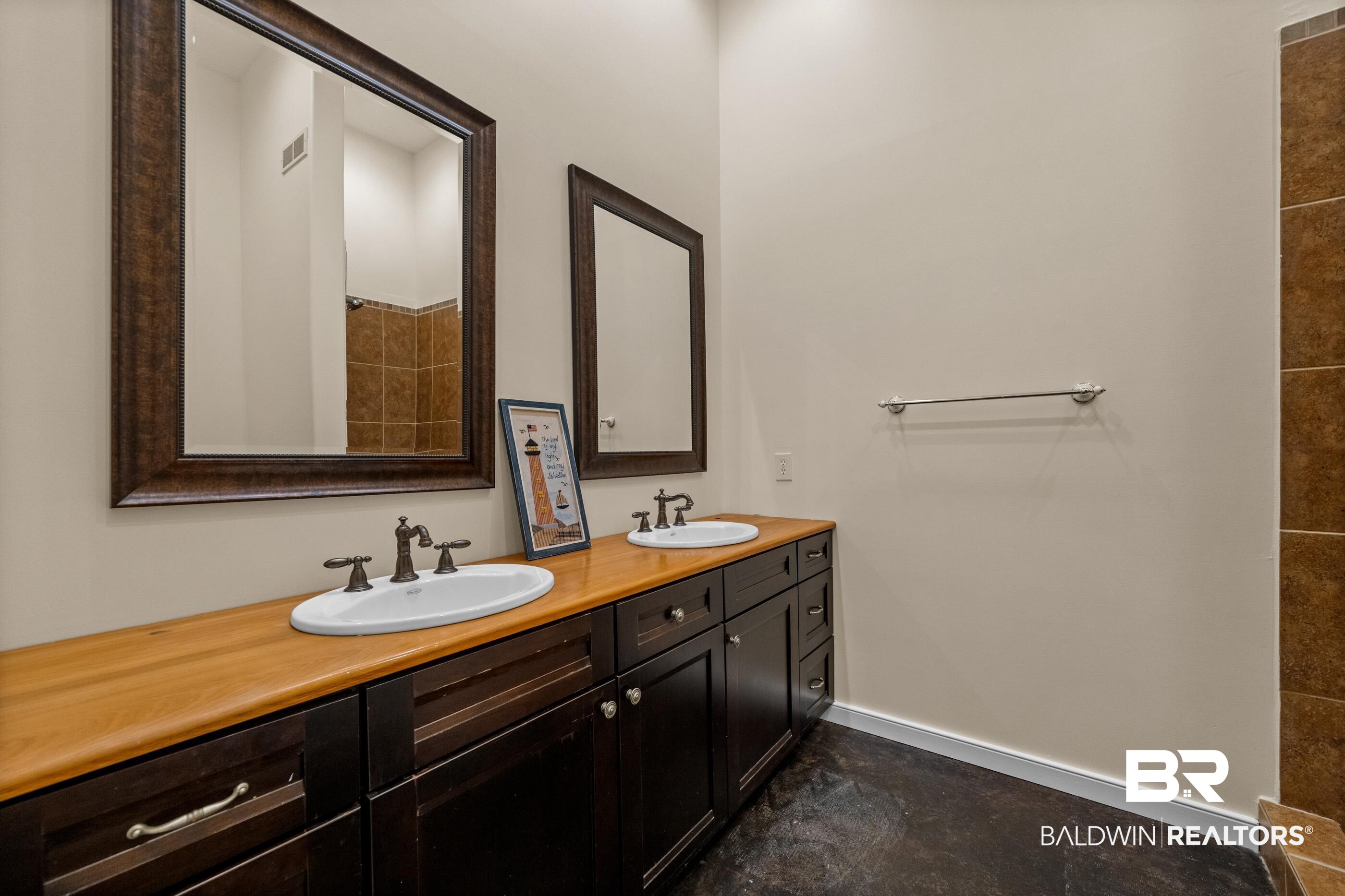13897 Fish River Acres Circle