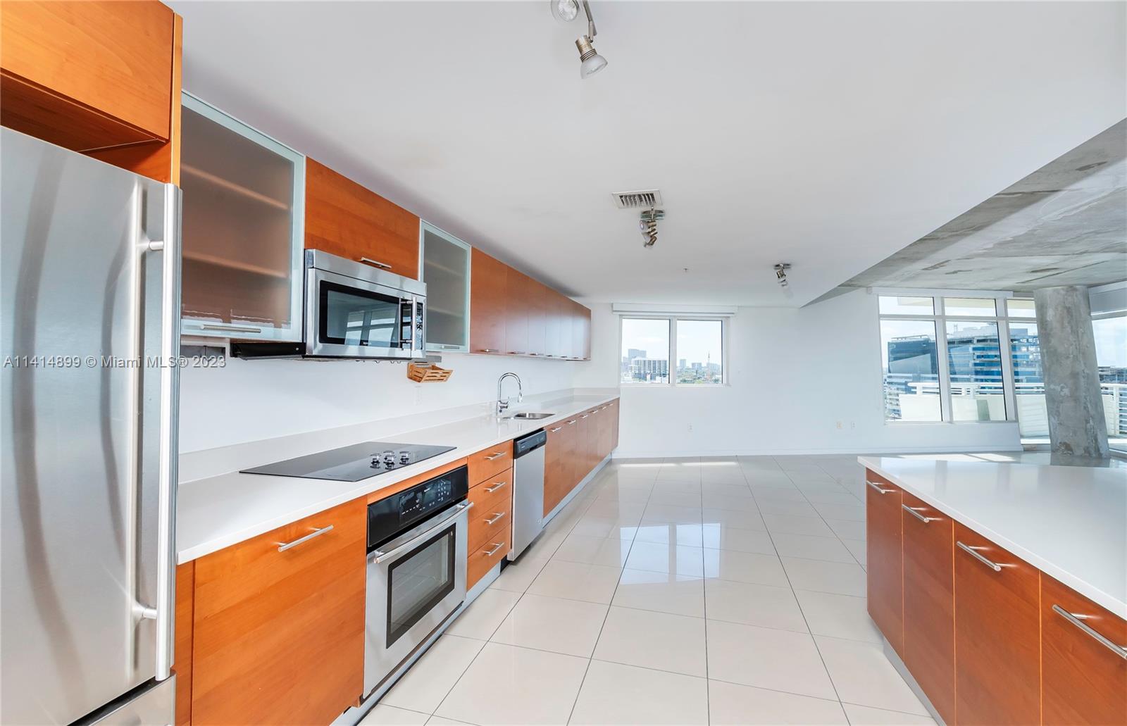 3250 NE 1st Ave # 715