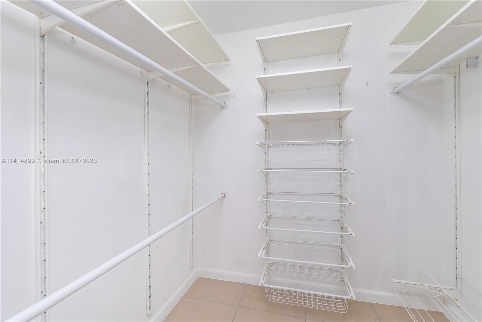 3250 NE 1st Ave # 715