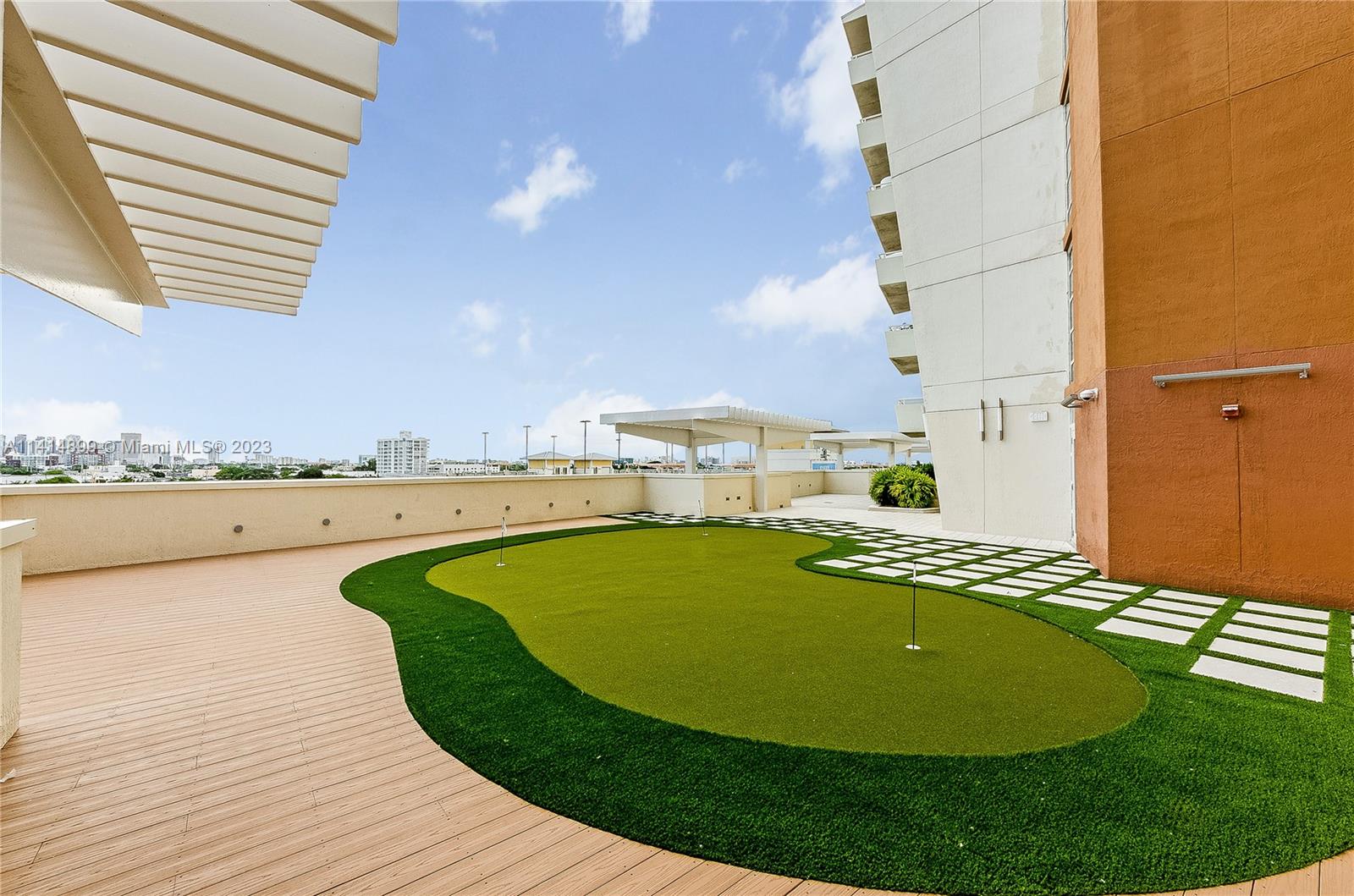 3250 NE 1st Ave # 715