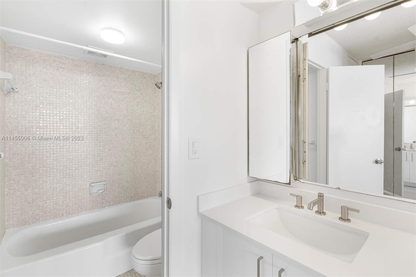 150 Ocean Lane Dr # 6A