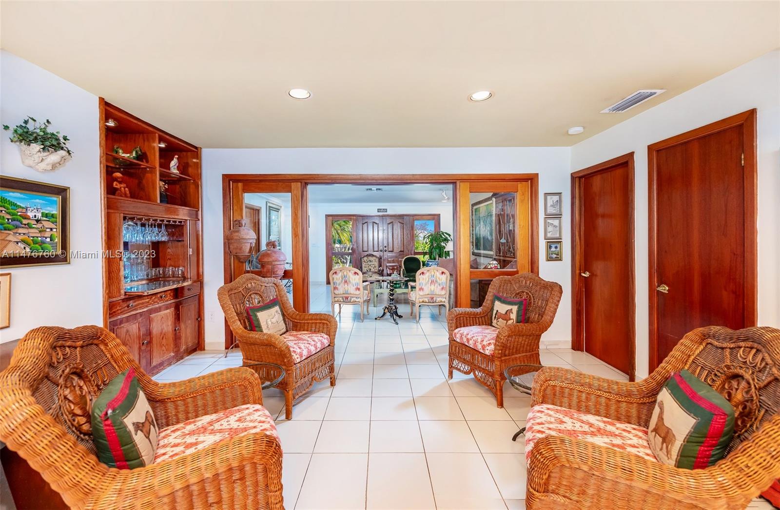 270 Cypress Dr