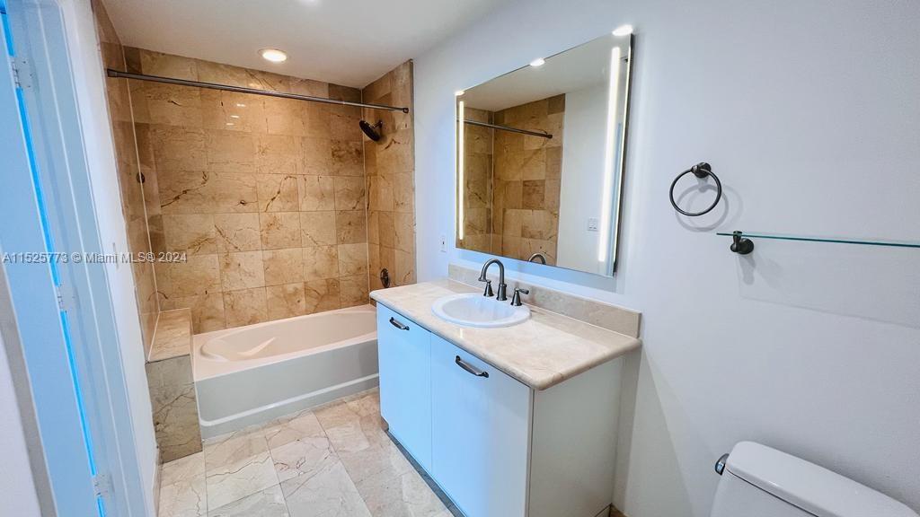 6515 Collins Ave Unit: 805