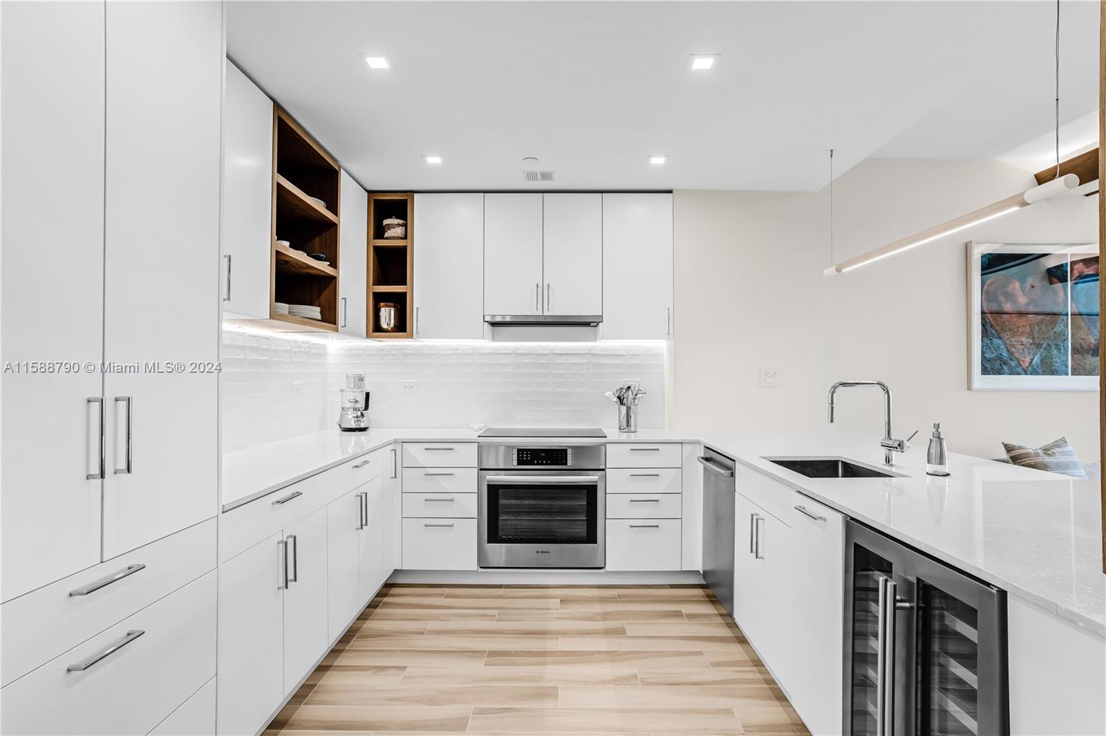 201 Crandon Blvd # 837