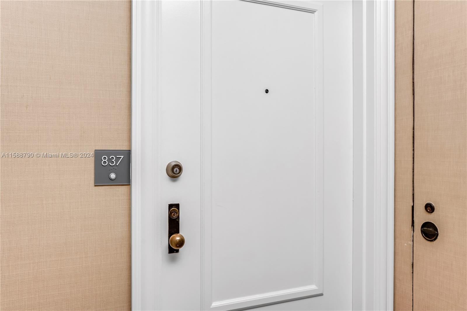 201 Crandon Blvd # 837