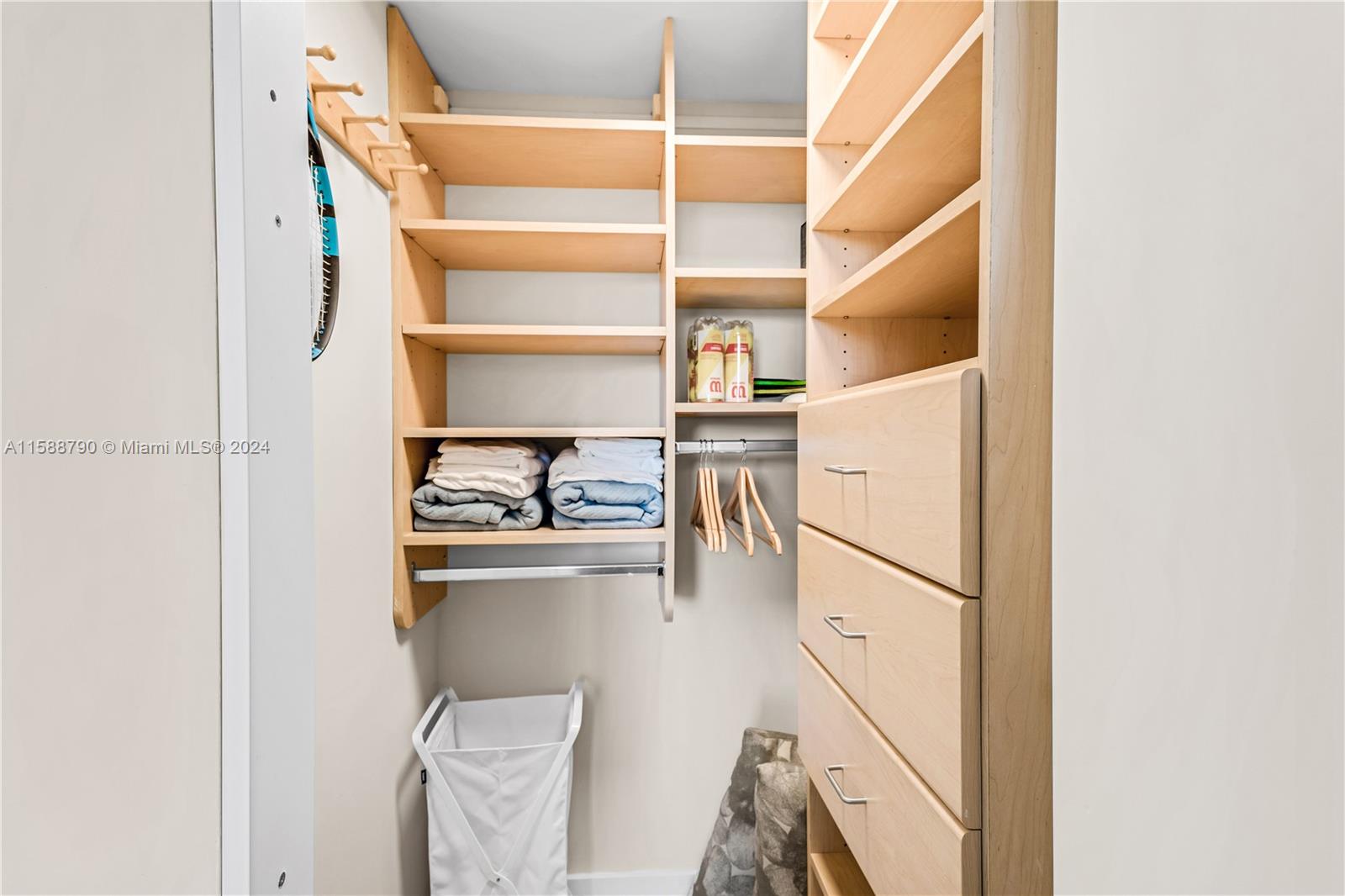 201 Crandon Blvd # 837