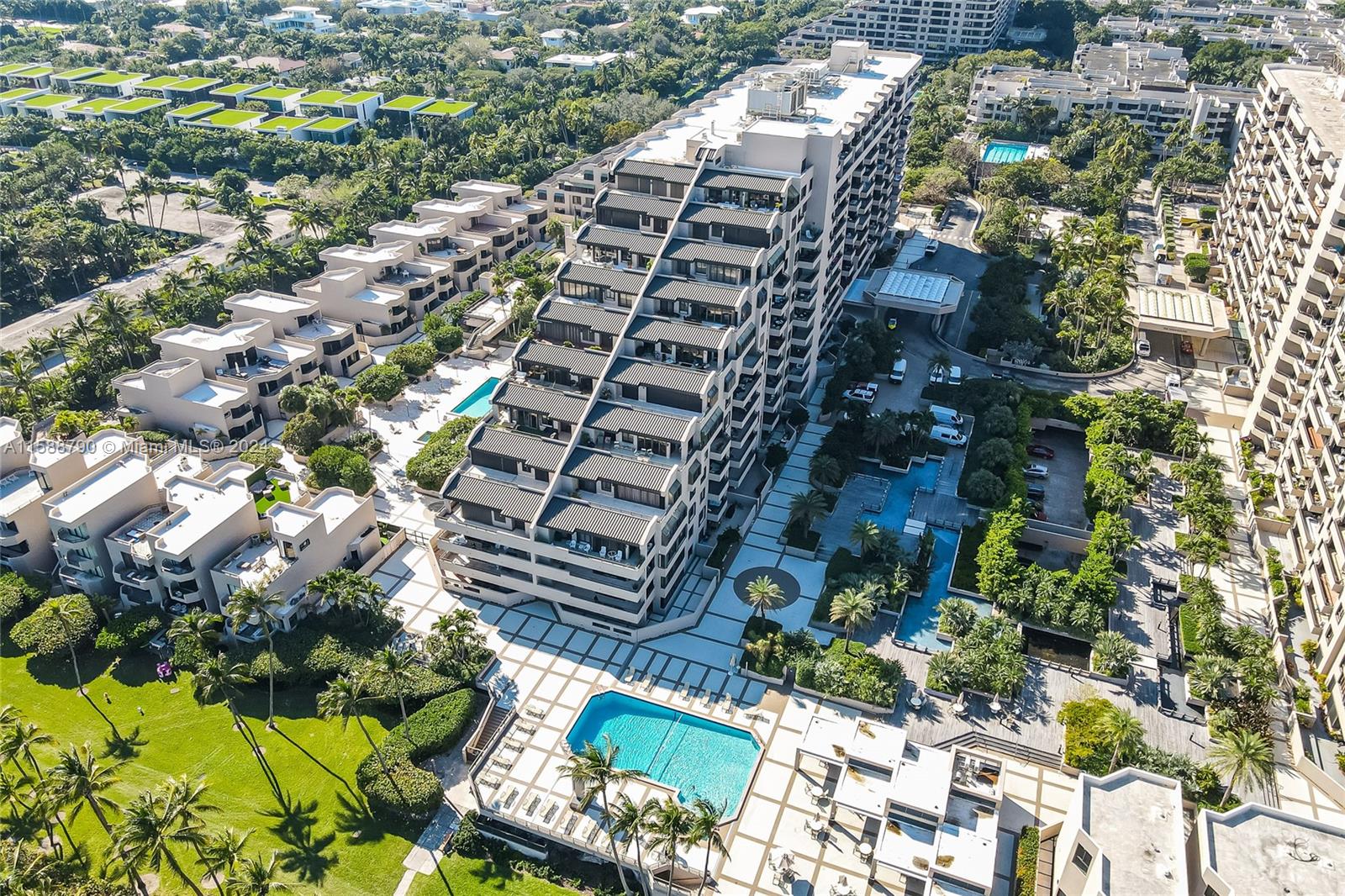 201 Crandon Blvd # 837