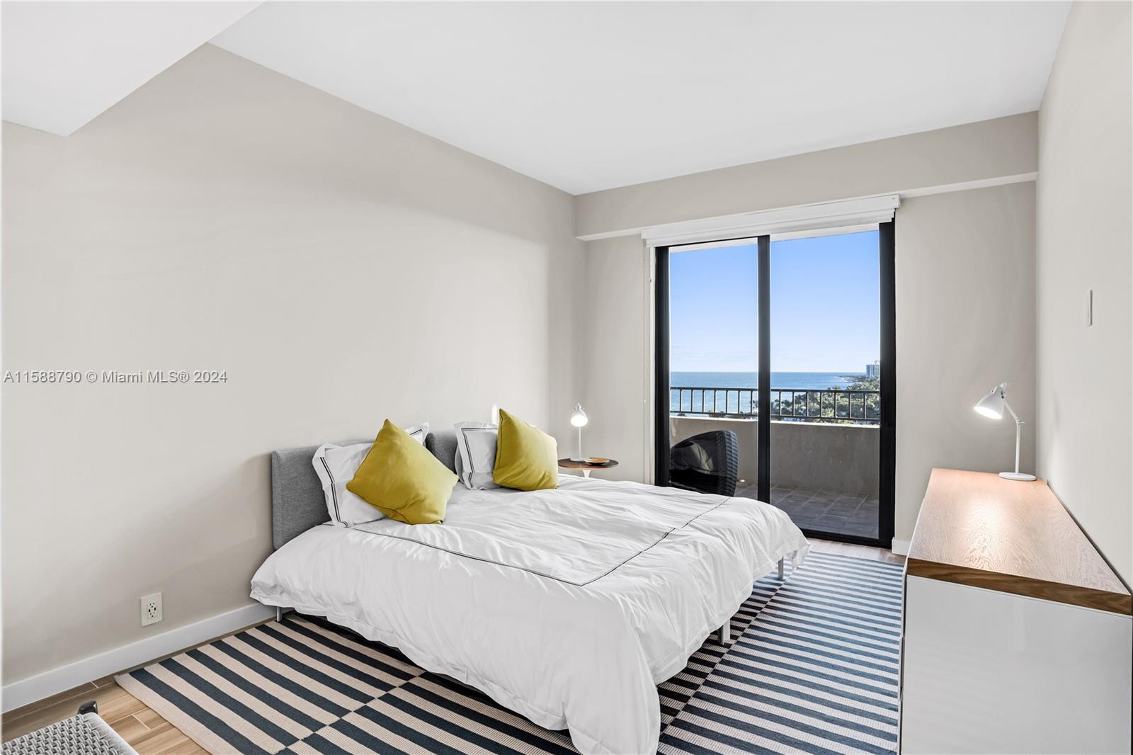 201 Crandon Blvd # 837