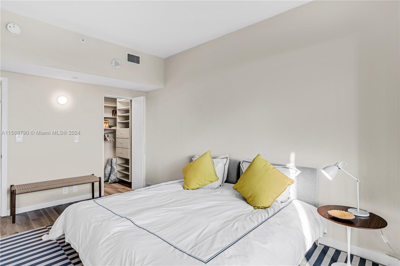 201 Crandon Blvd # 837