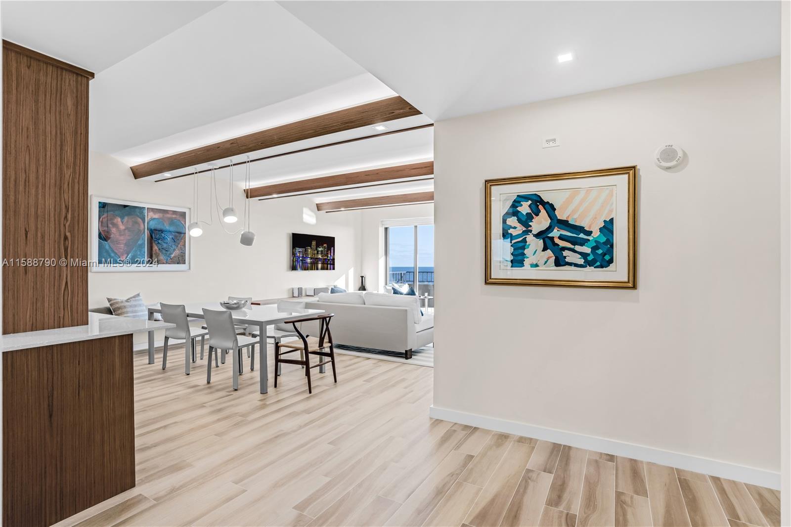 201 Crandon Blvd # 837