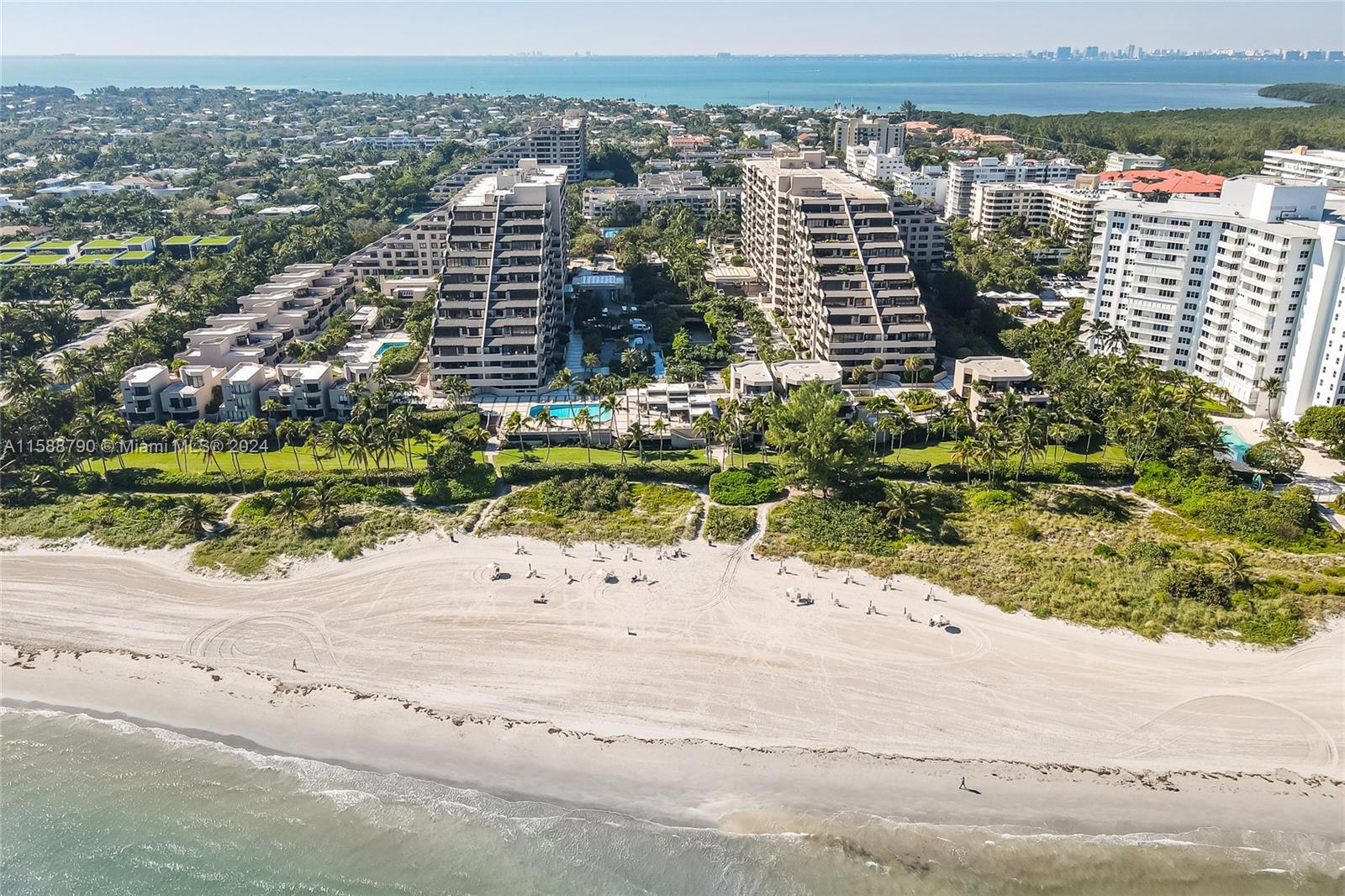 201 Crandon Blvd # 837