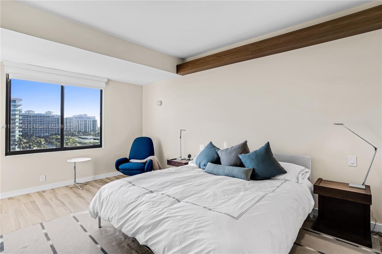 201 Crandon Blvd # 837