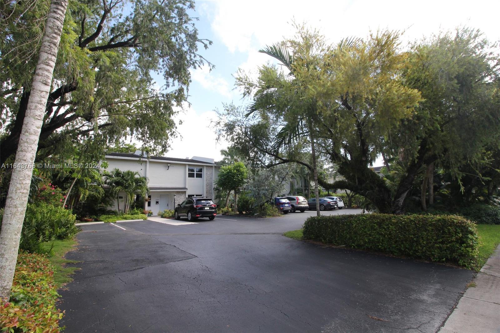 6215 SW 78th St # 2C