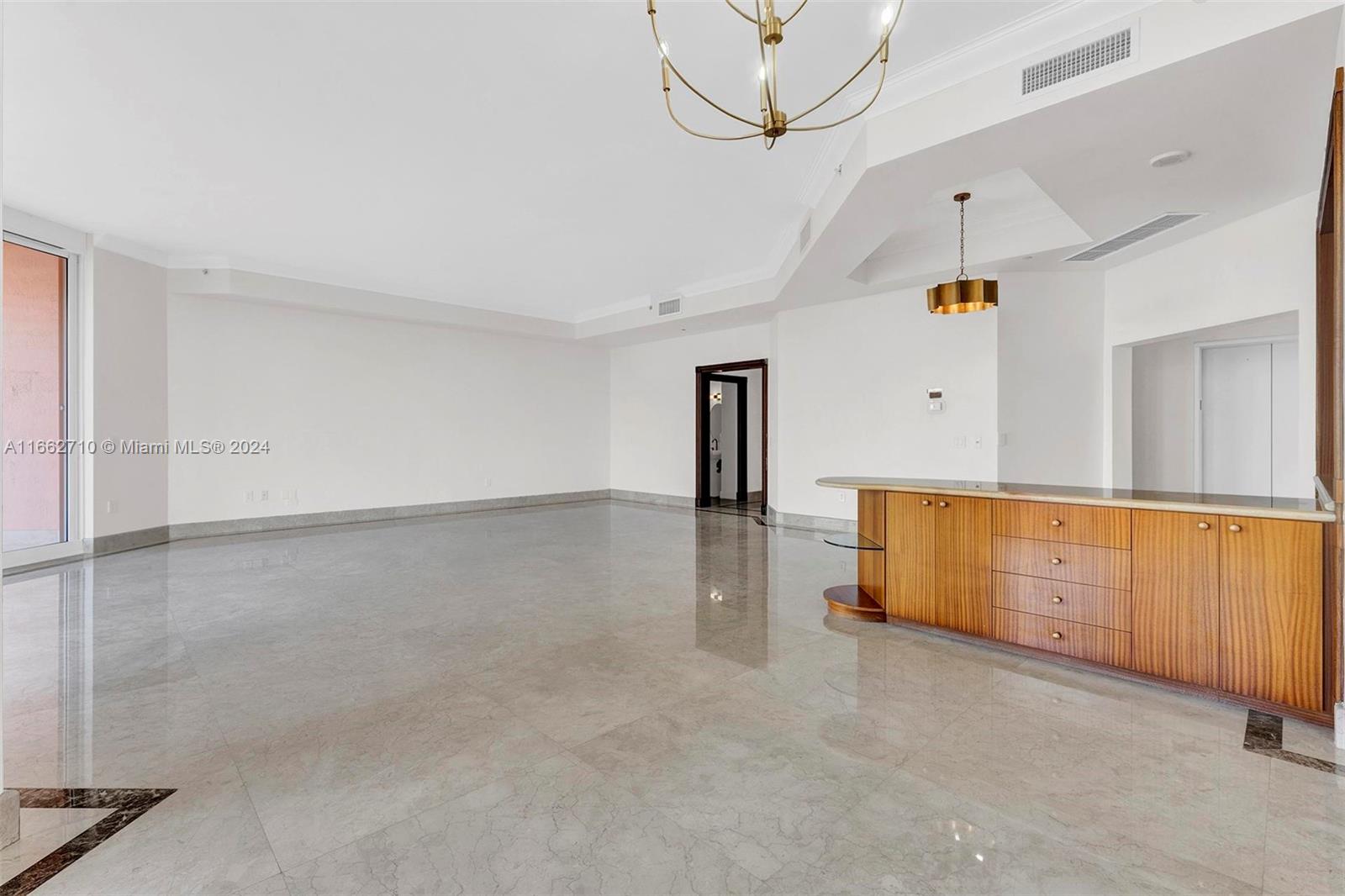 60 Edgewater Dr Unit: PH2D