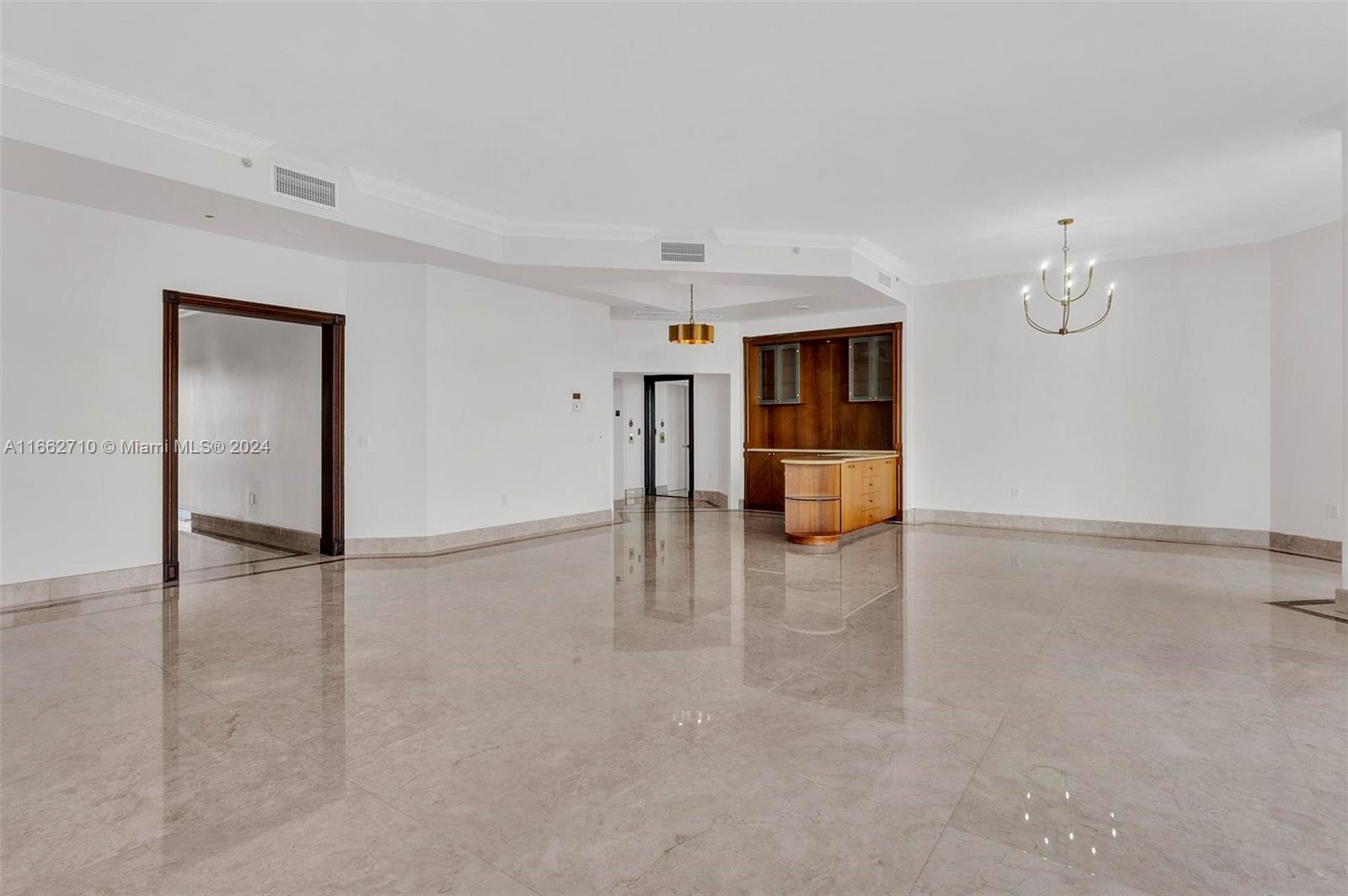 60 Edgewater Dr Unit: PH2D