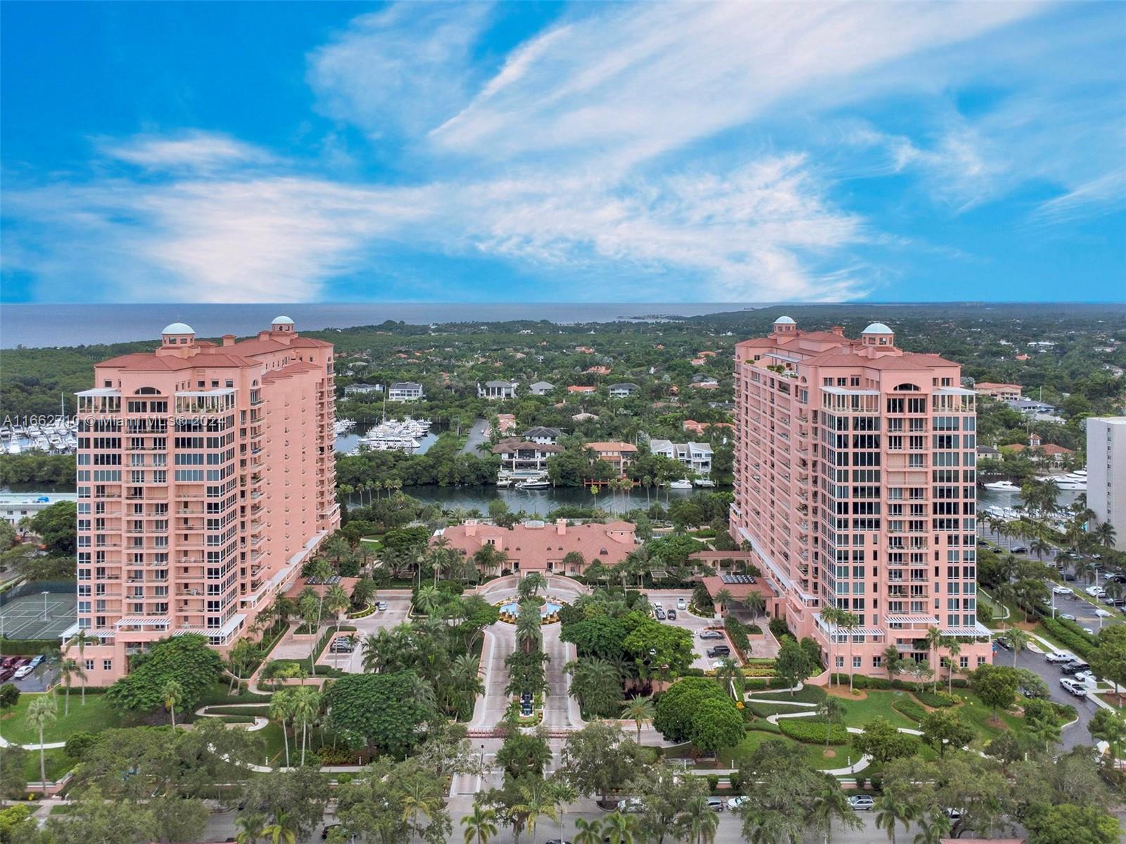 60 Edgewater Dr Unit: PH2D