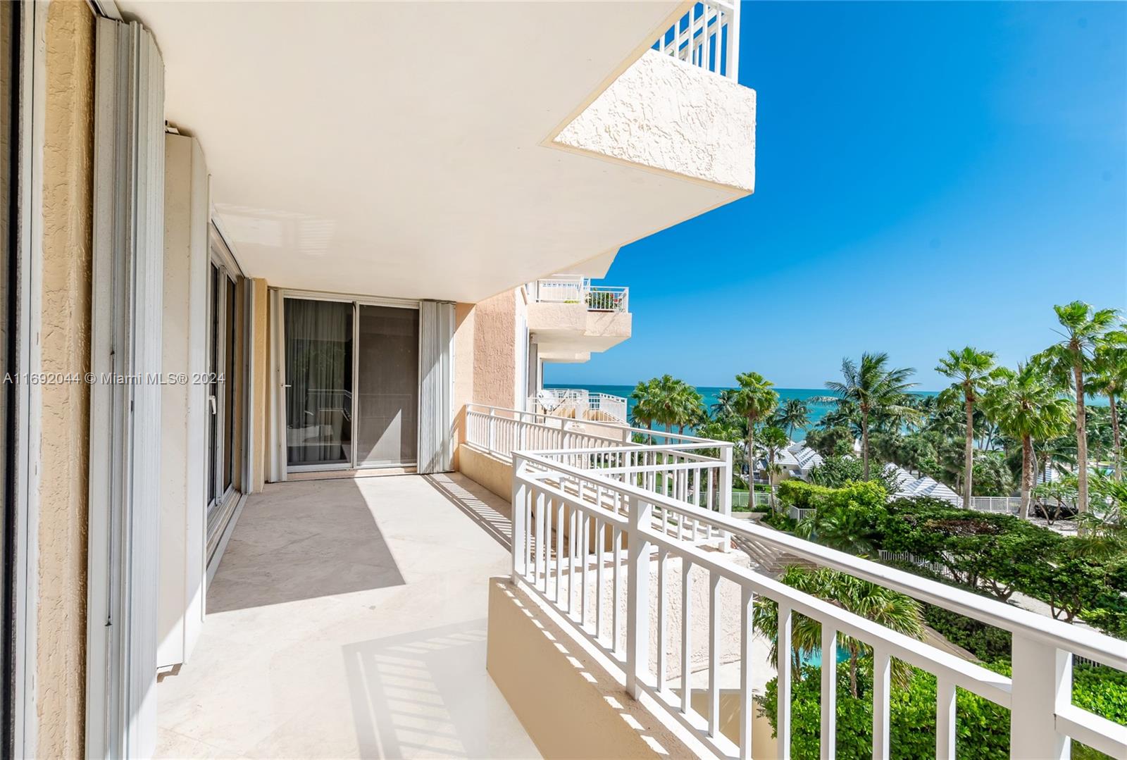 791 Crandon Blvd # 507