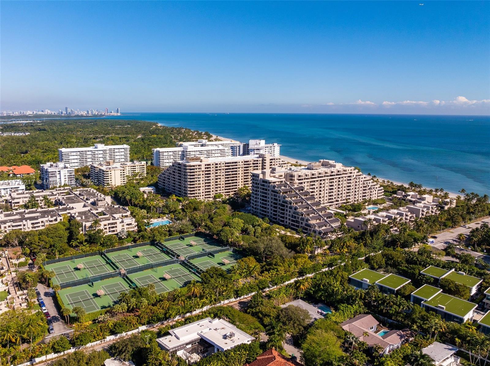 161 Crandon Blvd # 417