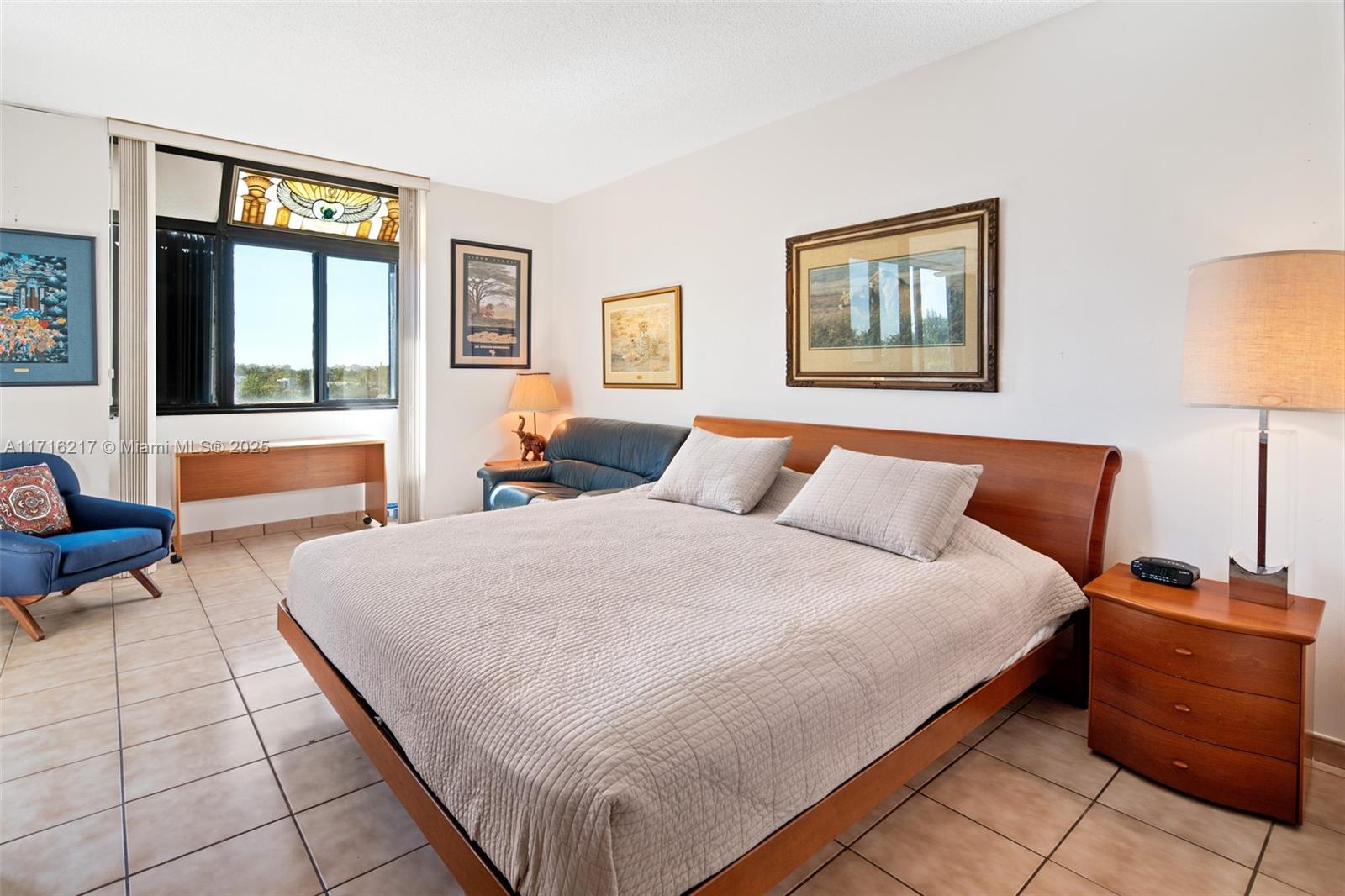 161 Crandon Blvd # 417
