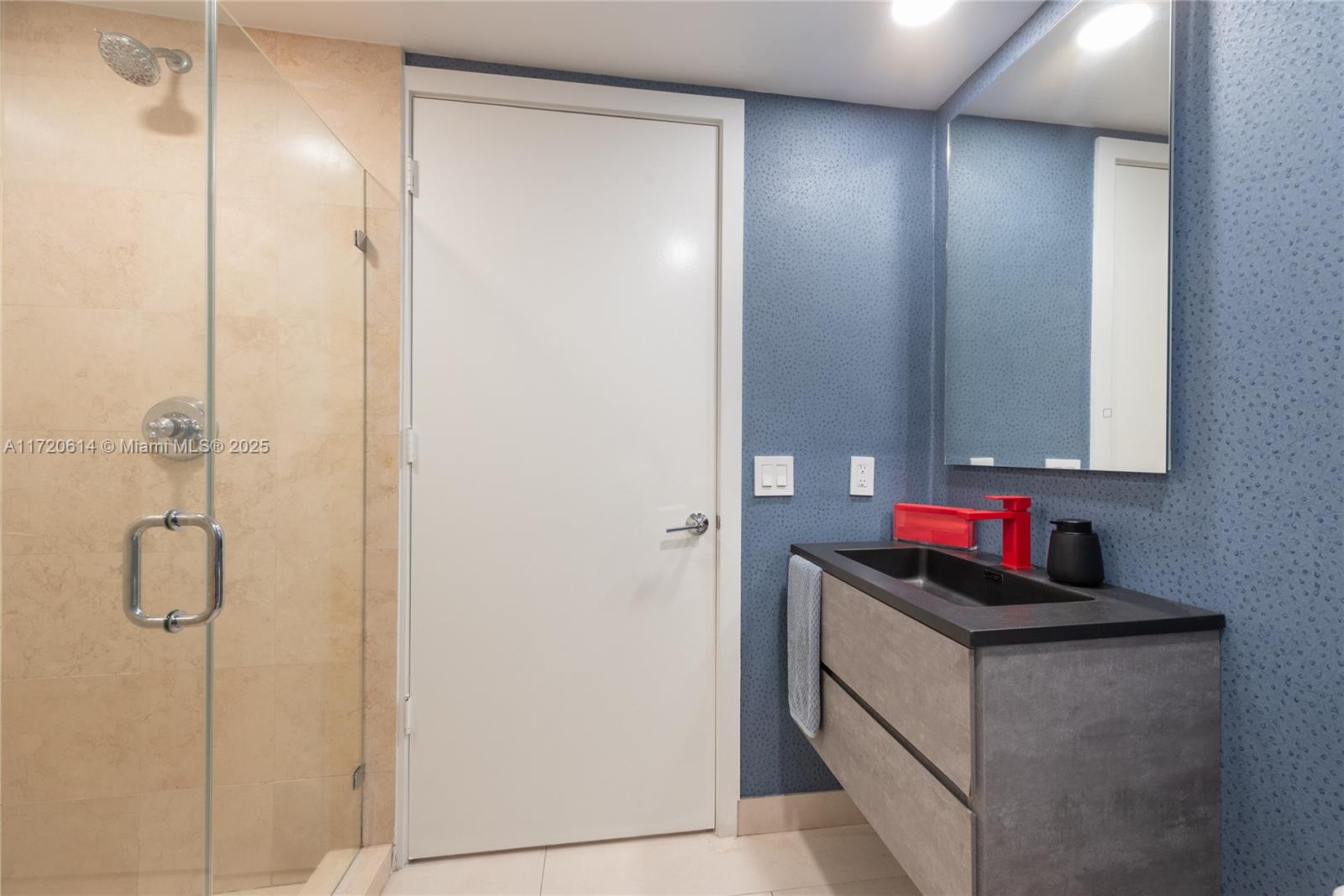765 Crandon Blvd # 4 Unit: PH-4