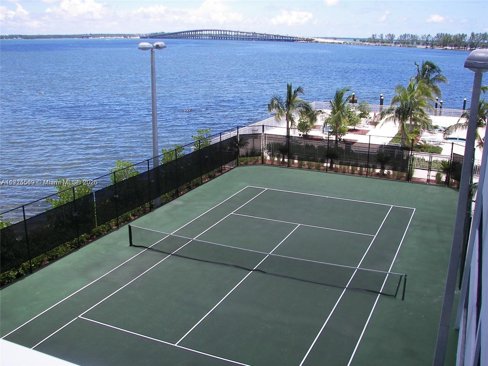 2101 Brickell Ave # 1409