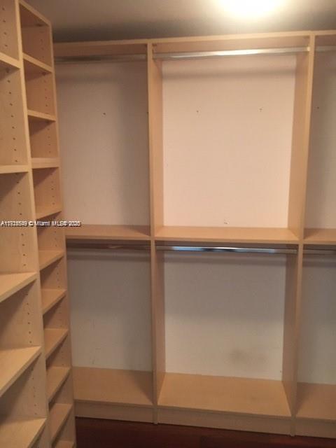 2101 Brickell Ave # 1409