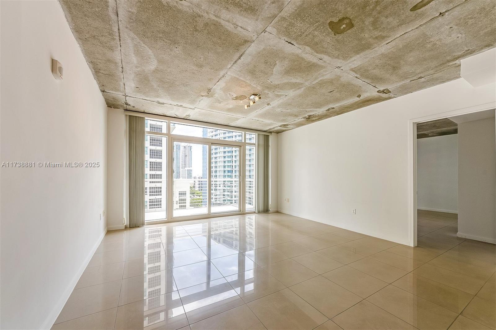 3250 NE 1st Ave # 1102