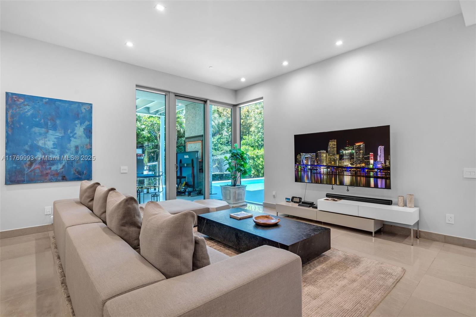 110 Reef Ln # 10