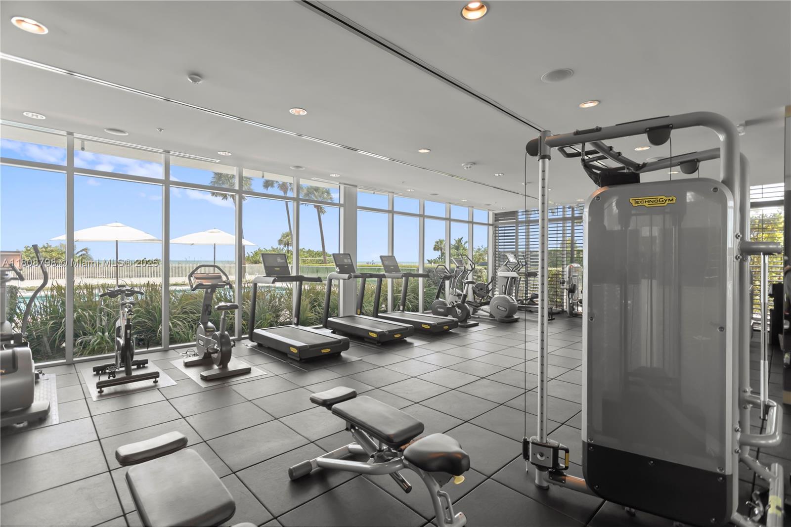 350 Ocean Dr # 904N