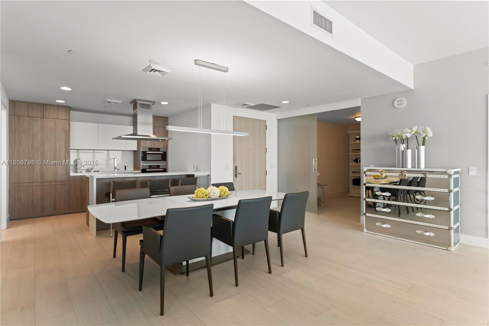 350 Ocean Dr # 904N